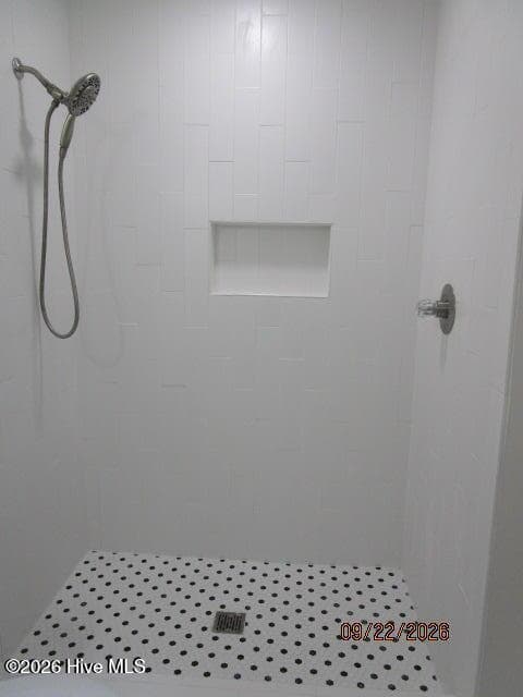 Master shower - 4006 Amstel Court, Elizabeth City, NC 27909