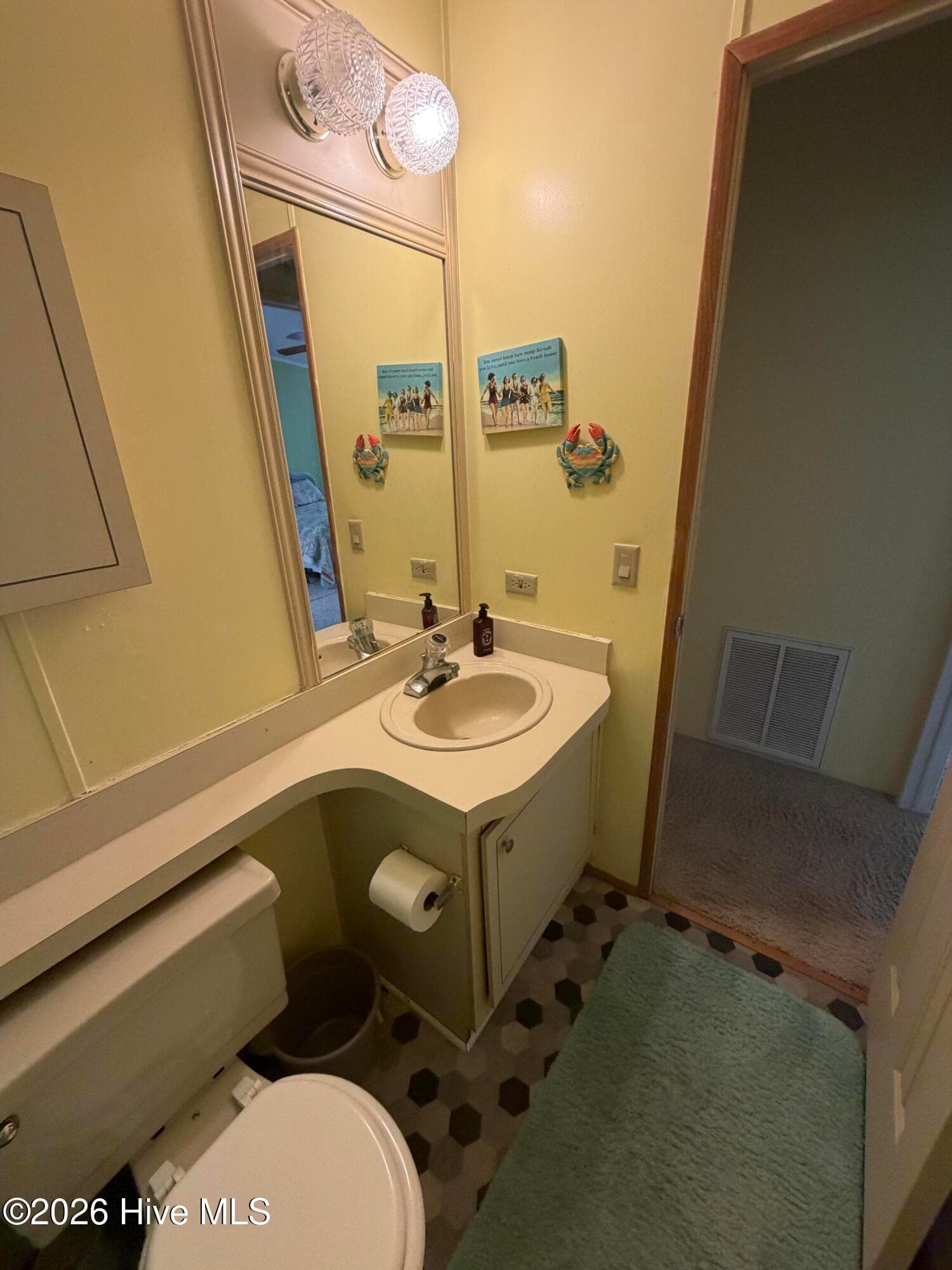 hall bath - 606 Galley Court, Hampstead, NC 28443