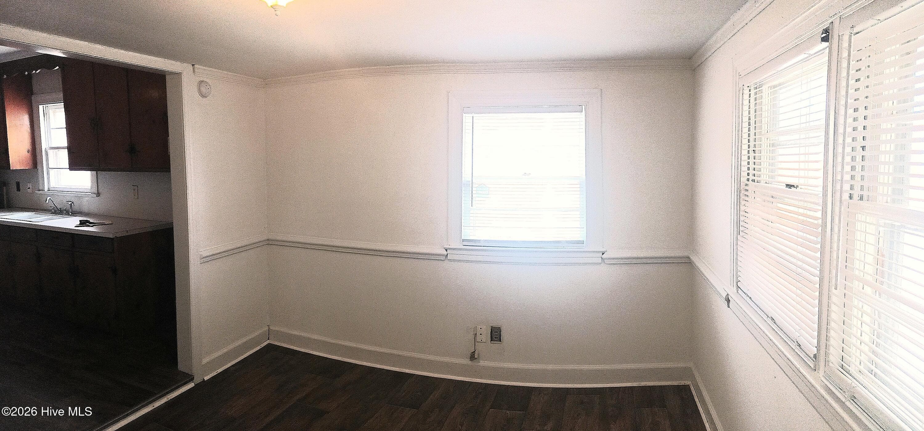 Single Family Residence at 322 Jefferson Street W, Wilson, NC 27893, photo 7 of 10