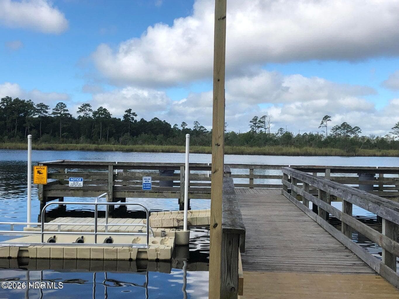 Private Fishing Dock and kayak launch on Northwest Creek - 1224 Petite Terre Court, New Bern, NC 28560