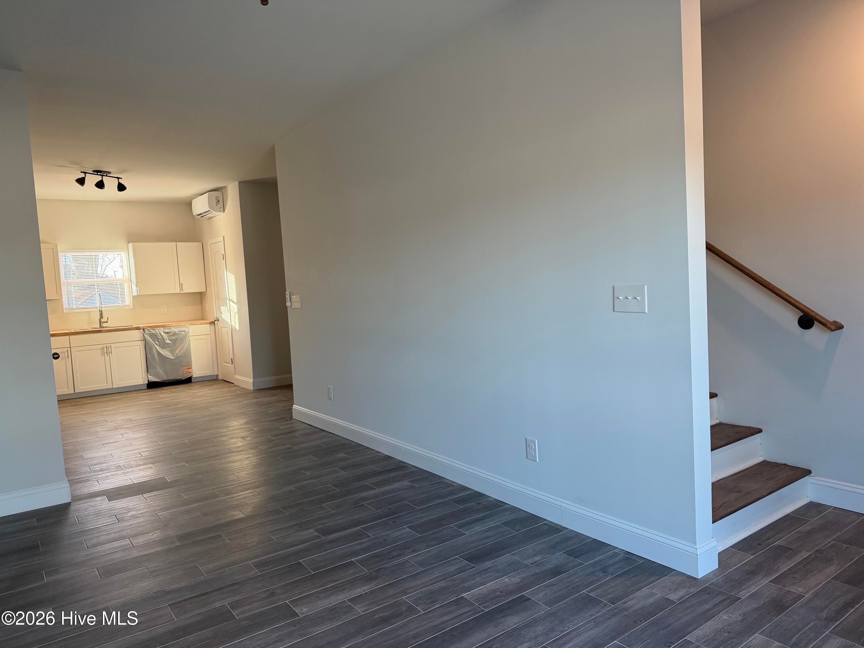Duplex at 711 Tallman Circle, Midway Park, NC 28544, photo 5 of 8