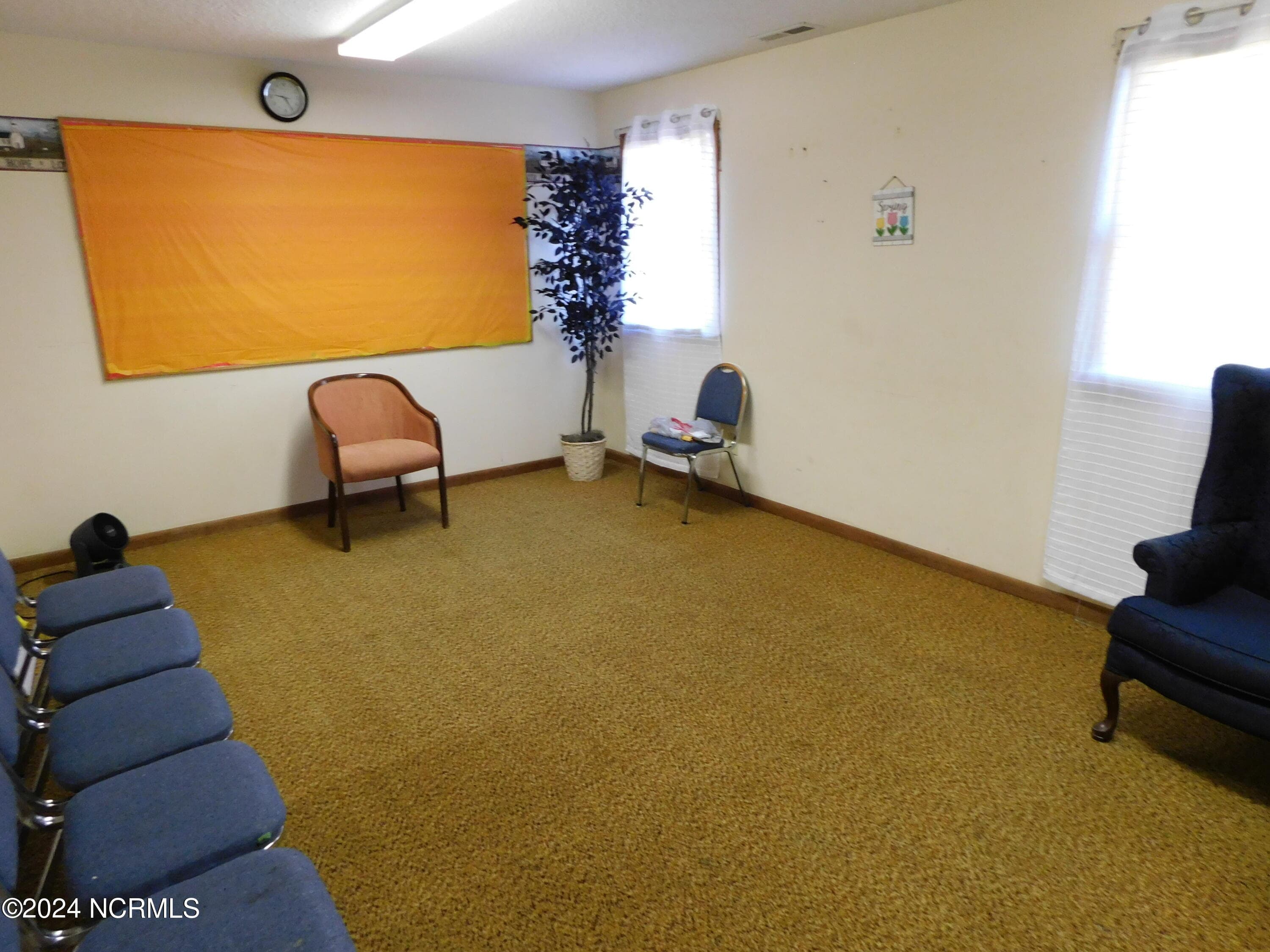Sunday school class room - 11121 Turnpike Road, Laurinburg, NC 28352
