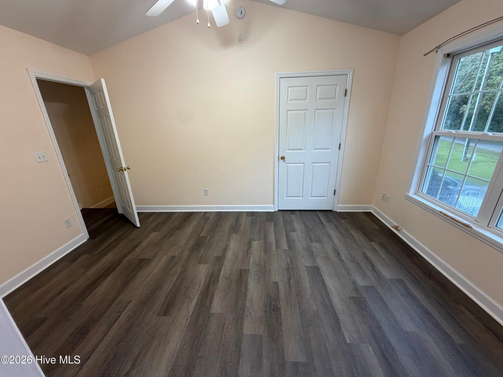 Townhouse at 113 Tillett Lane, Sneads Ferry, NC 28460, photo 17 of 29