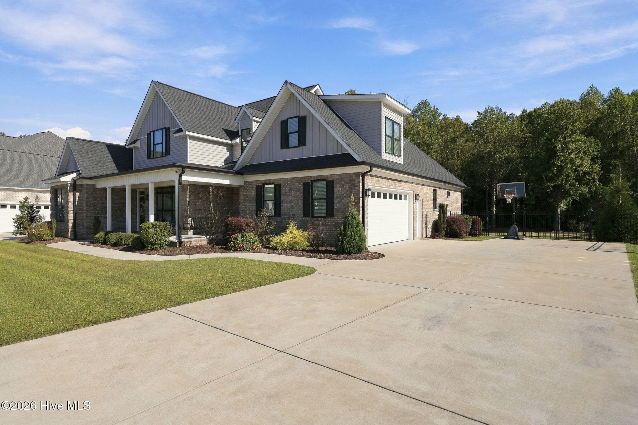 Single Family Residence at 2040 Sedbrook Lane, Winterville, NC 28590, photo 5 of 65
