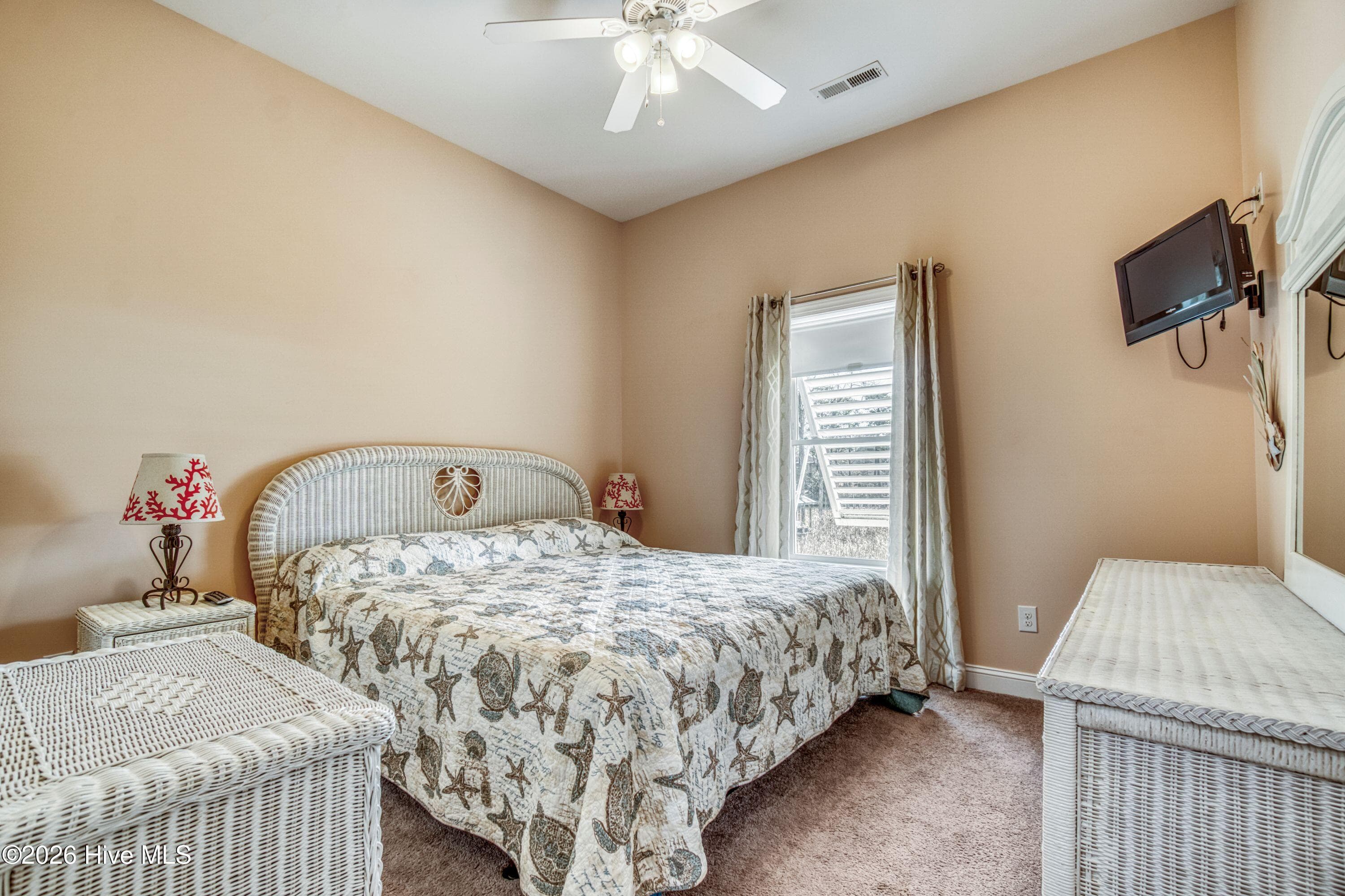 Single Family Residence at 266 Ennett Lane, Sneads Ferry, NC 28460, photo 17 of 39