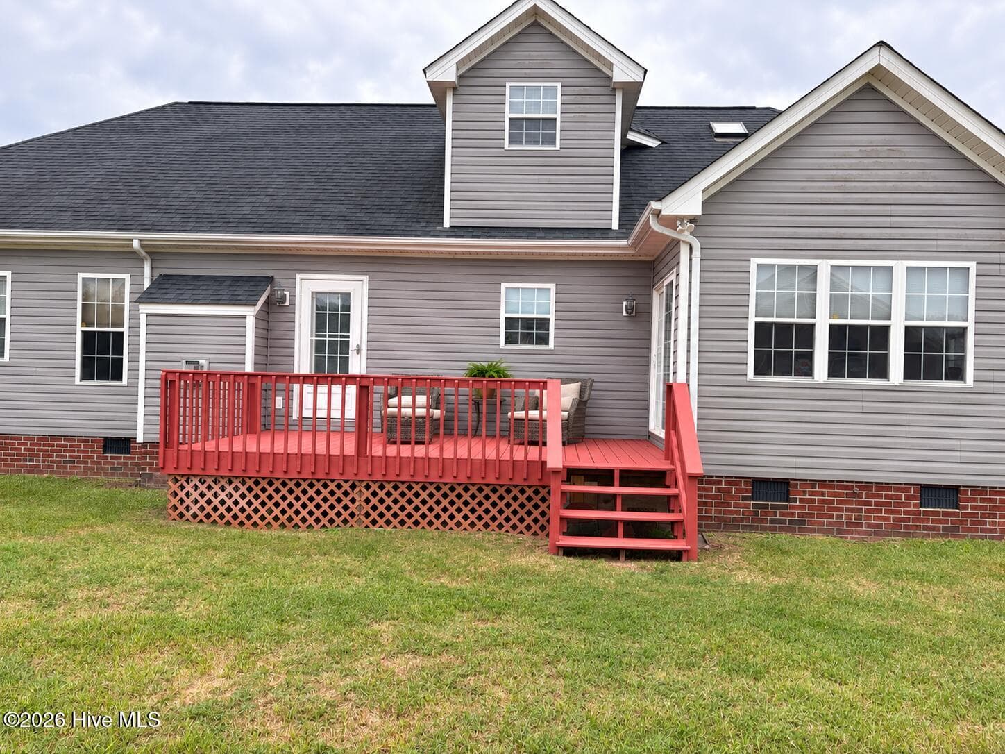 Single Family Residence at 105 Pointe Drive, La Grange, NC 28551, photo 39 of 69