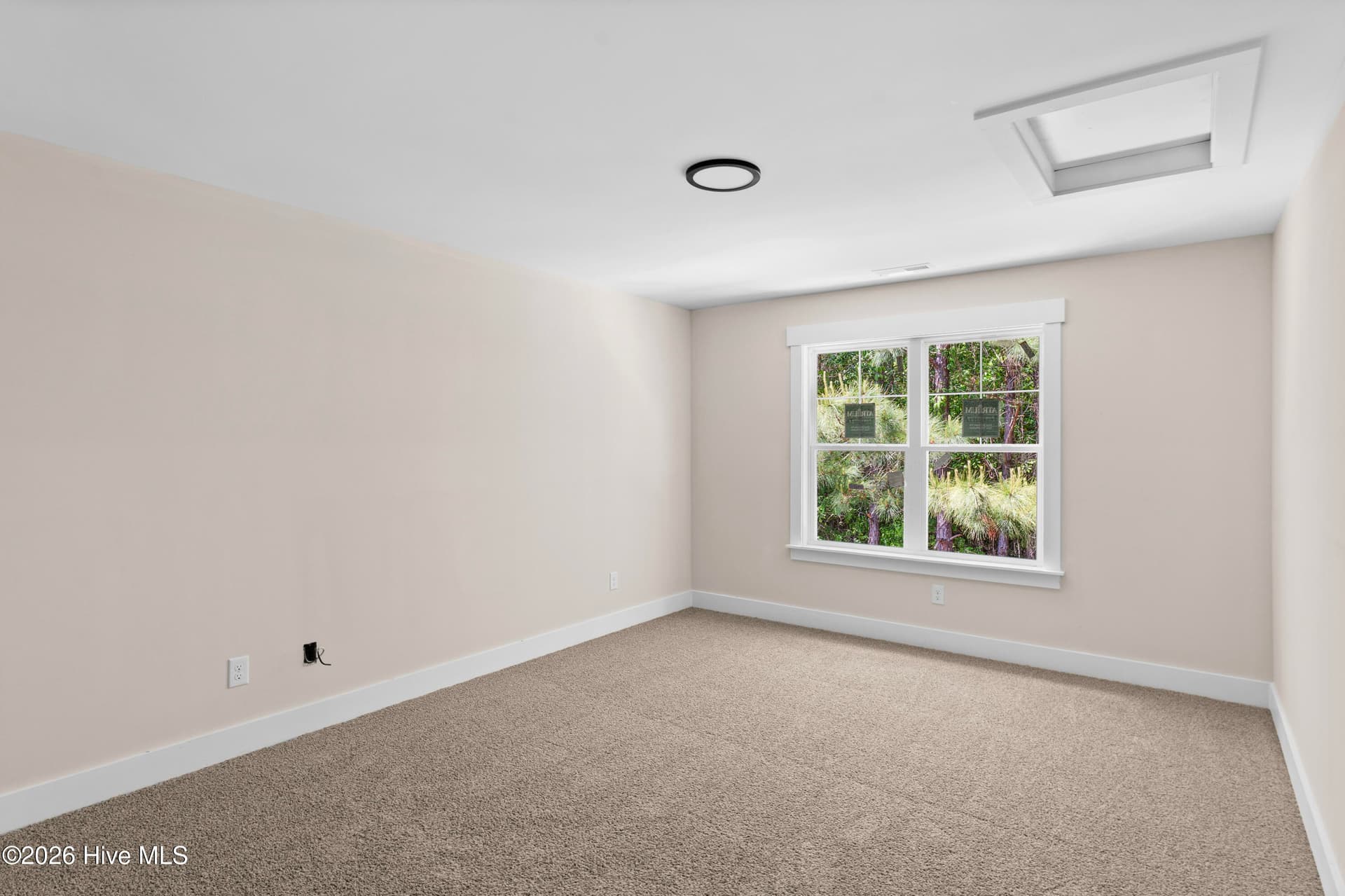 Single Family Residence at 445 Peregrine Ridge Drive, New Bern, NC 28560, photo 24 of 79