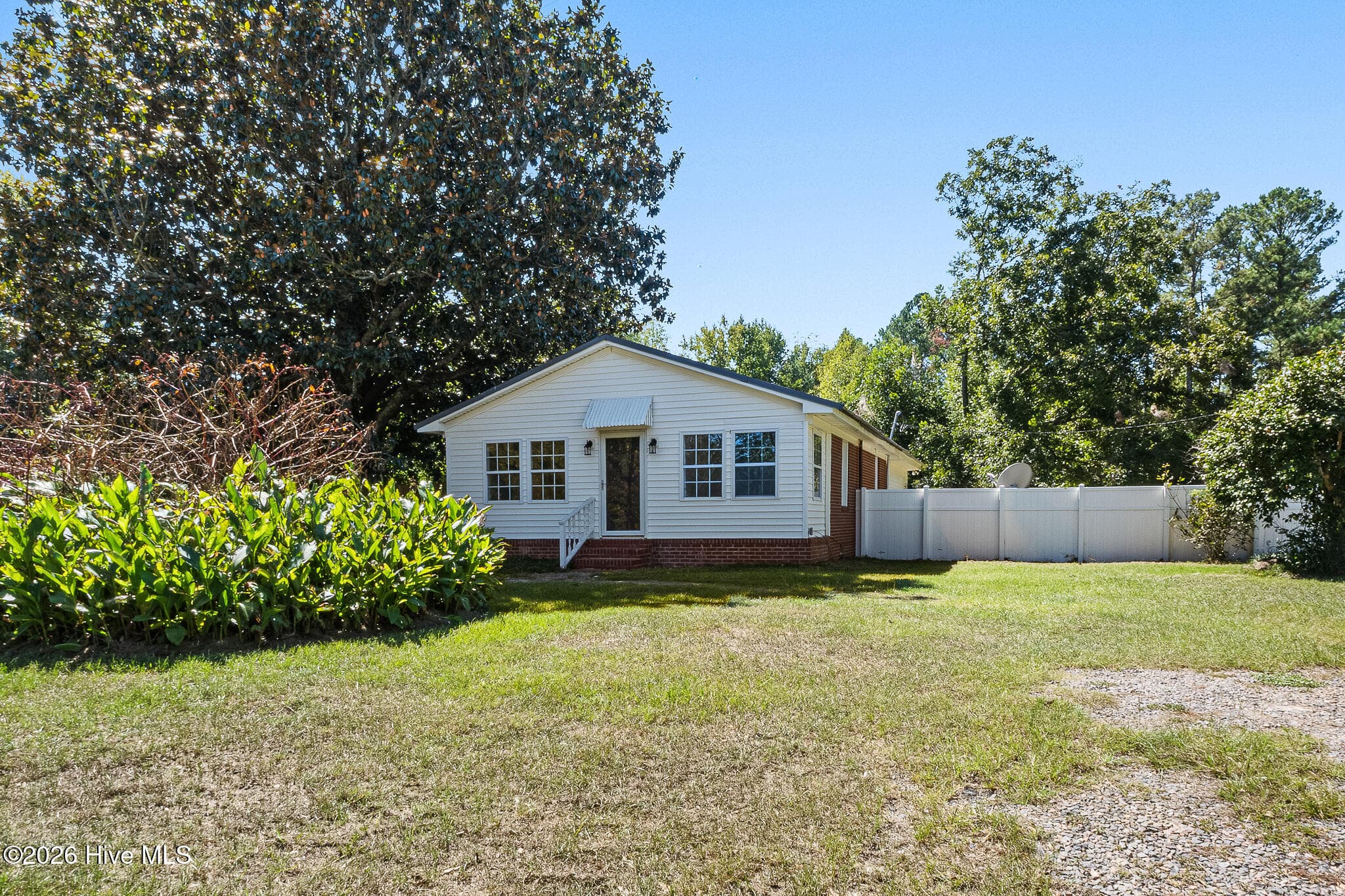 Single Family Residence at 608 Woodyard Road, Trenton, SC 29847, photo 4 of 35