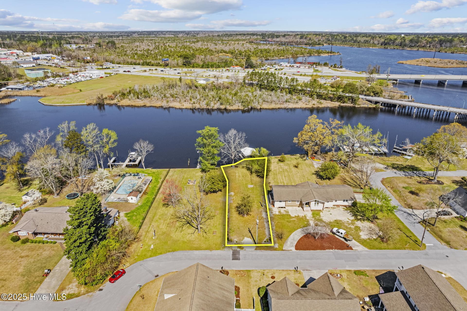205 3 Anne Street, Jacksonville, NC 28540