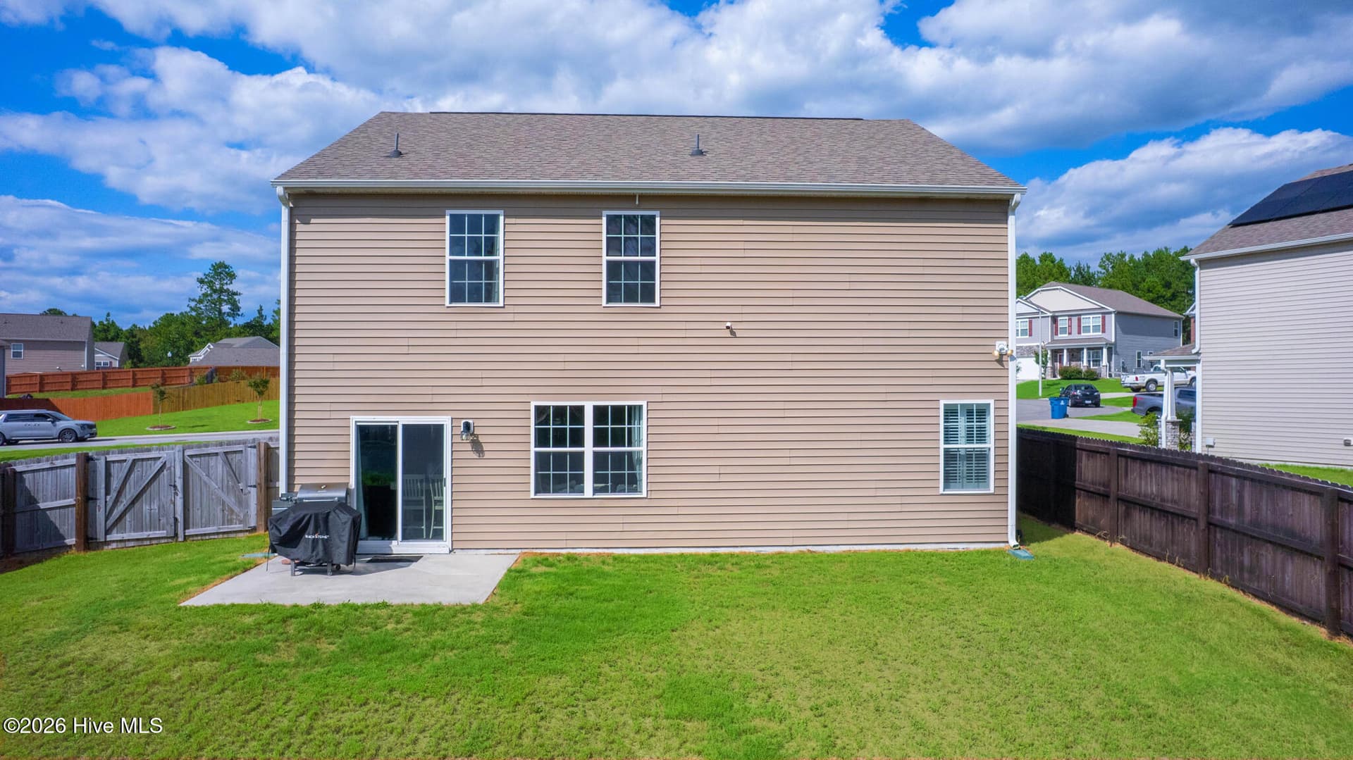 Single Family Residence at 424 Apricot Lane, Carthage, NC 28327, photo 10 of 75