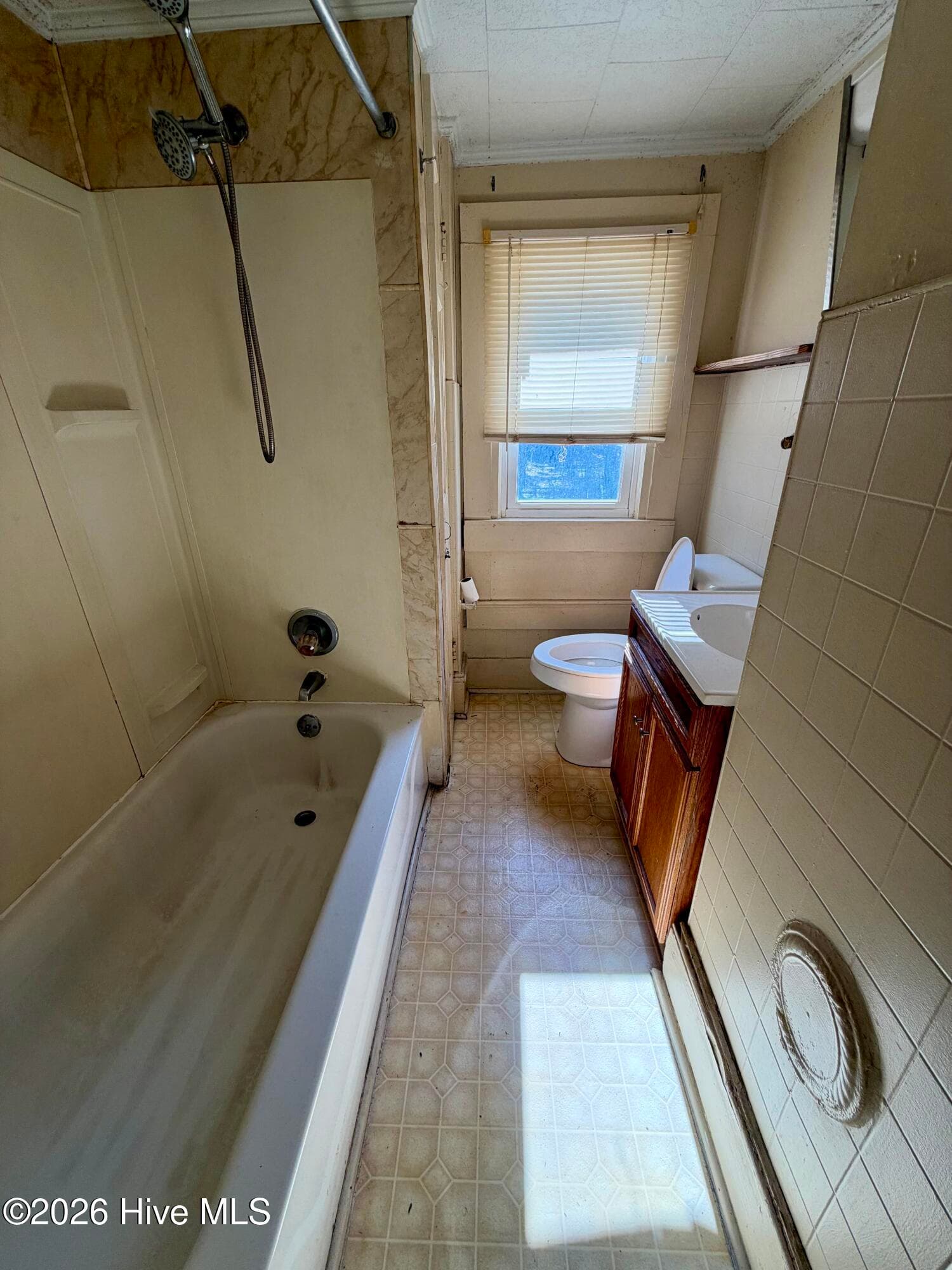 Duplex at 507 Warren Street, Williamston, NC 27892, photo 20 of 25