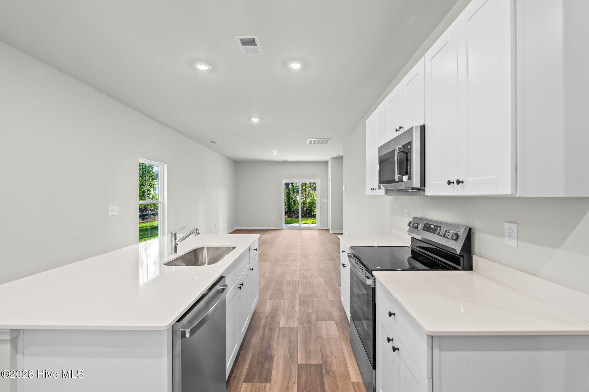 Single Family Residence at 1033 Harbor Drive, Calabash, NC 28467, photo 18 of 66