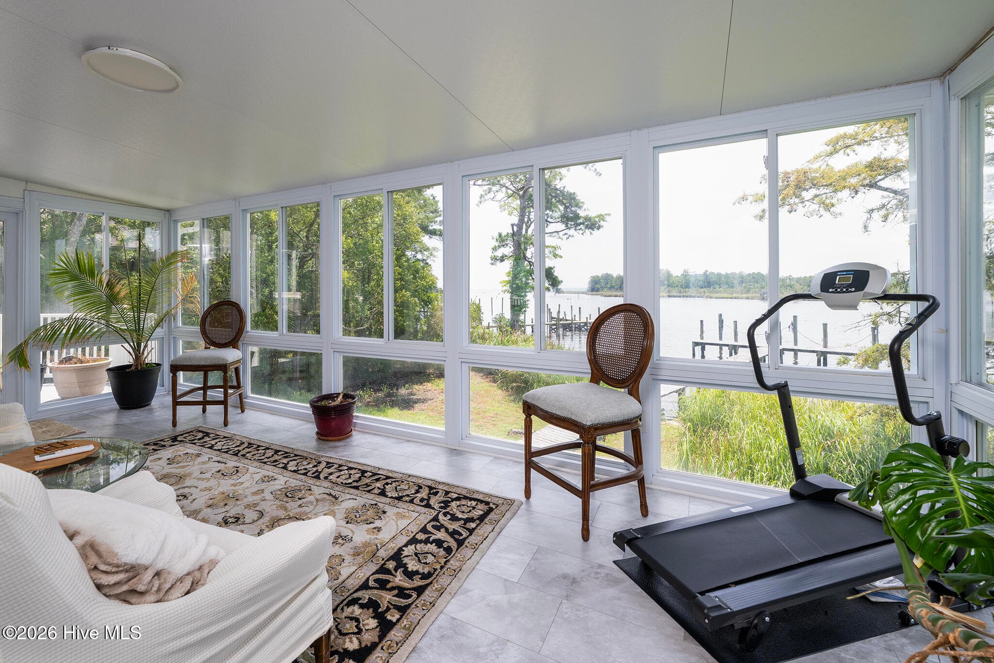 Sunroom with Water Views - 5616 Gondolier Drive, New Bern, NC 28560