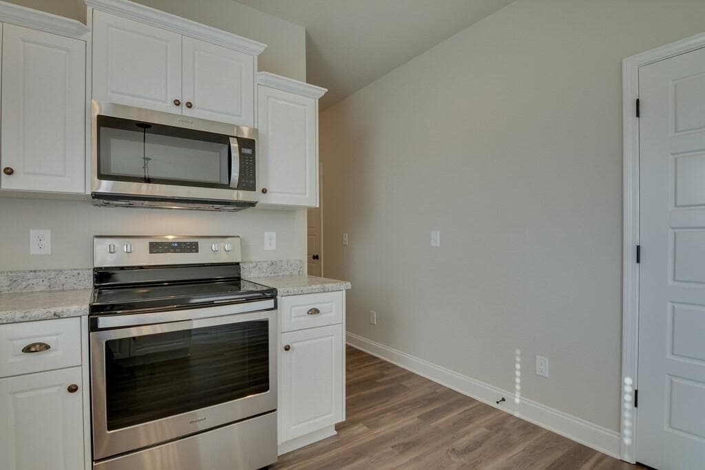 Single Family Residence at 384 Mill Stone Lane, North Augusta, SC 29860, photo 11 of 28