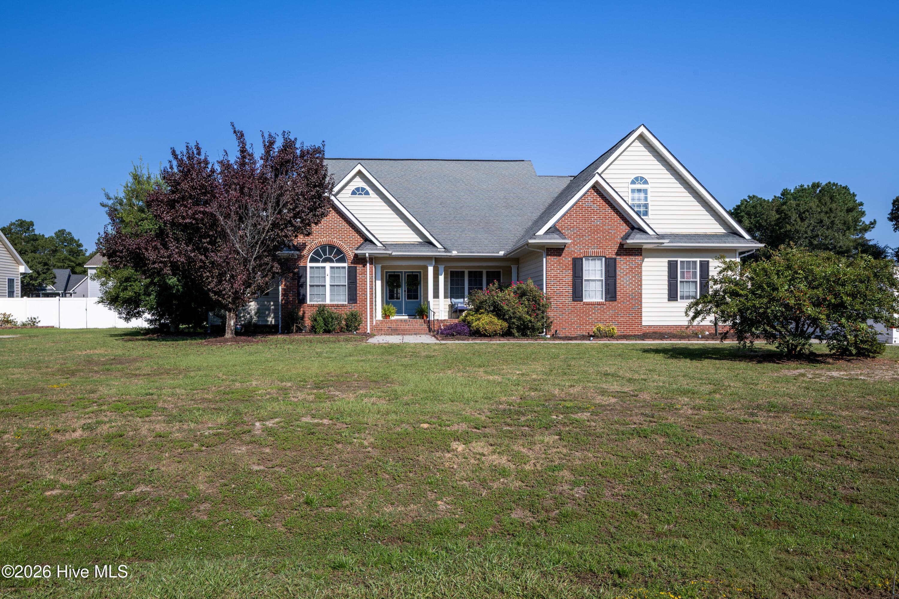 165 Pinecroft Drive, Dunn, NC 28334