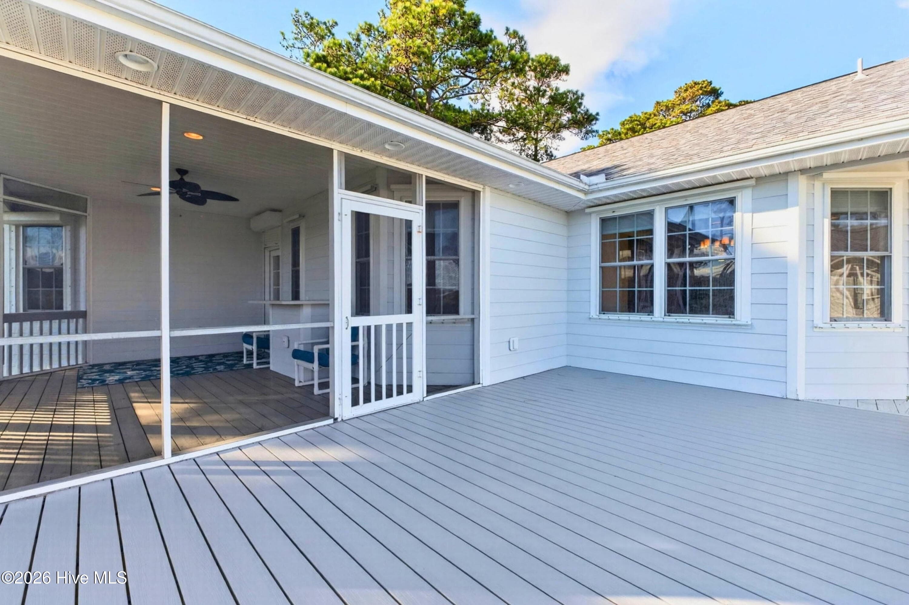 Single Family Residence at 3243 Marsh View Drive SW, Supply, NC 28462, photo 14 of 83