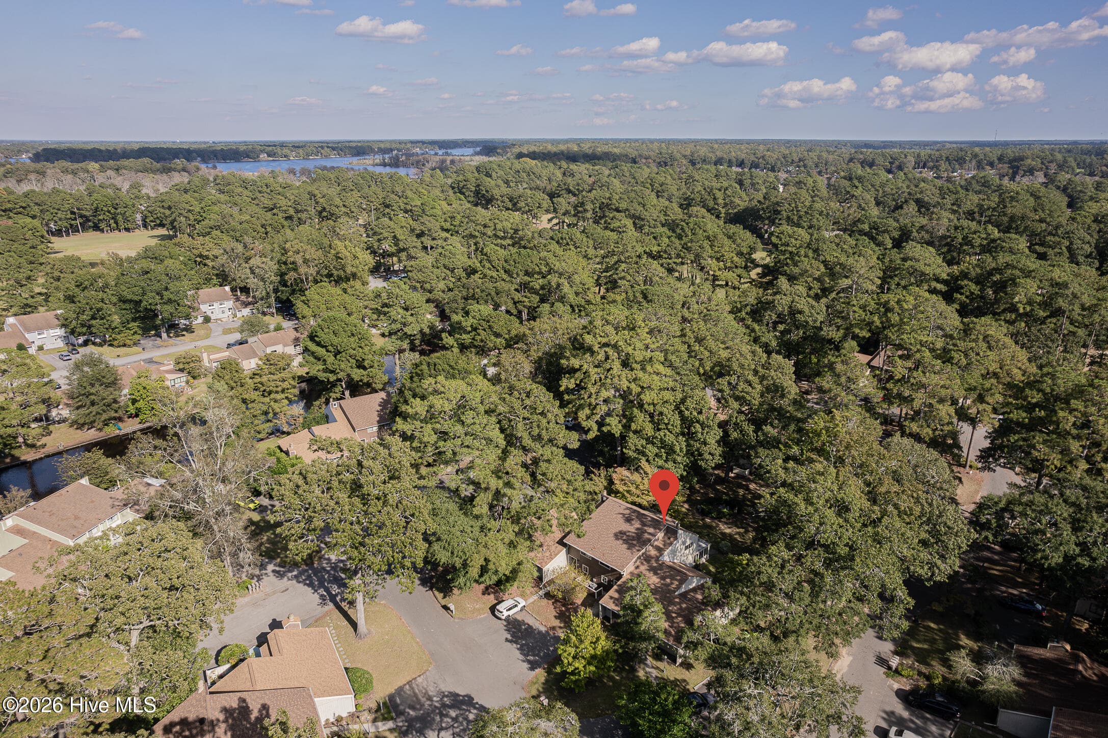Townhouse at 97 Quarterdeck, New Bern, NC 28562, photo 3 of 71