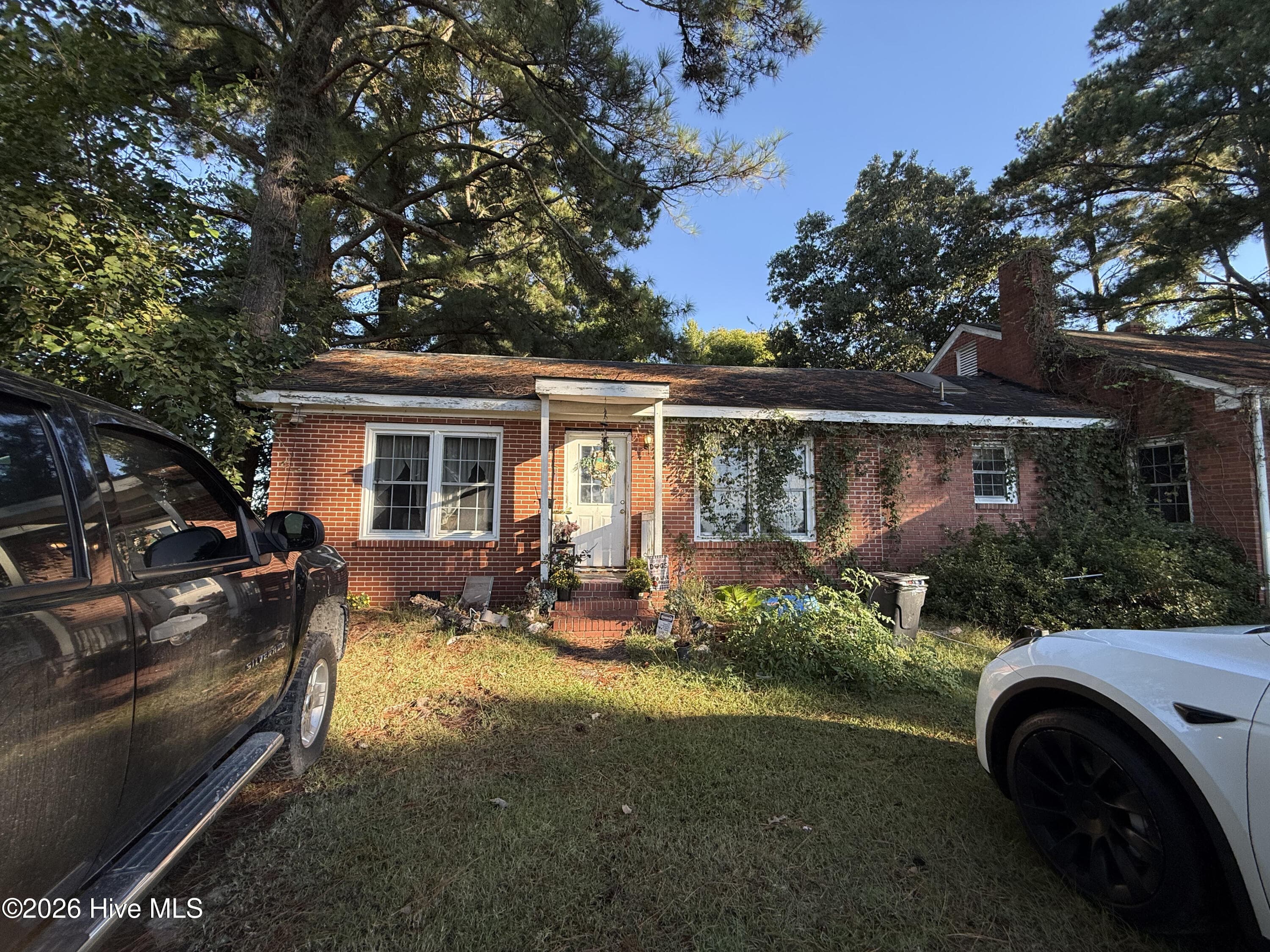 Single Family Residence at 1946 Paradise Road, Edenton, NC 27932, photo 3 of 48