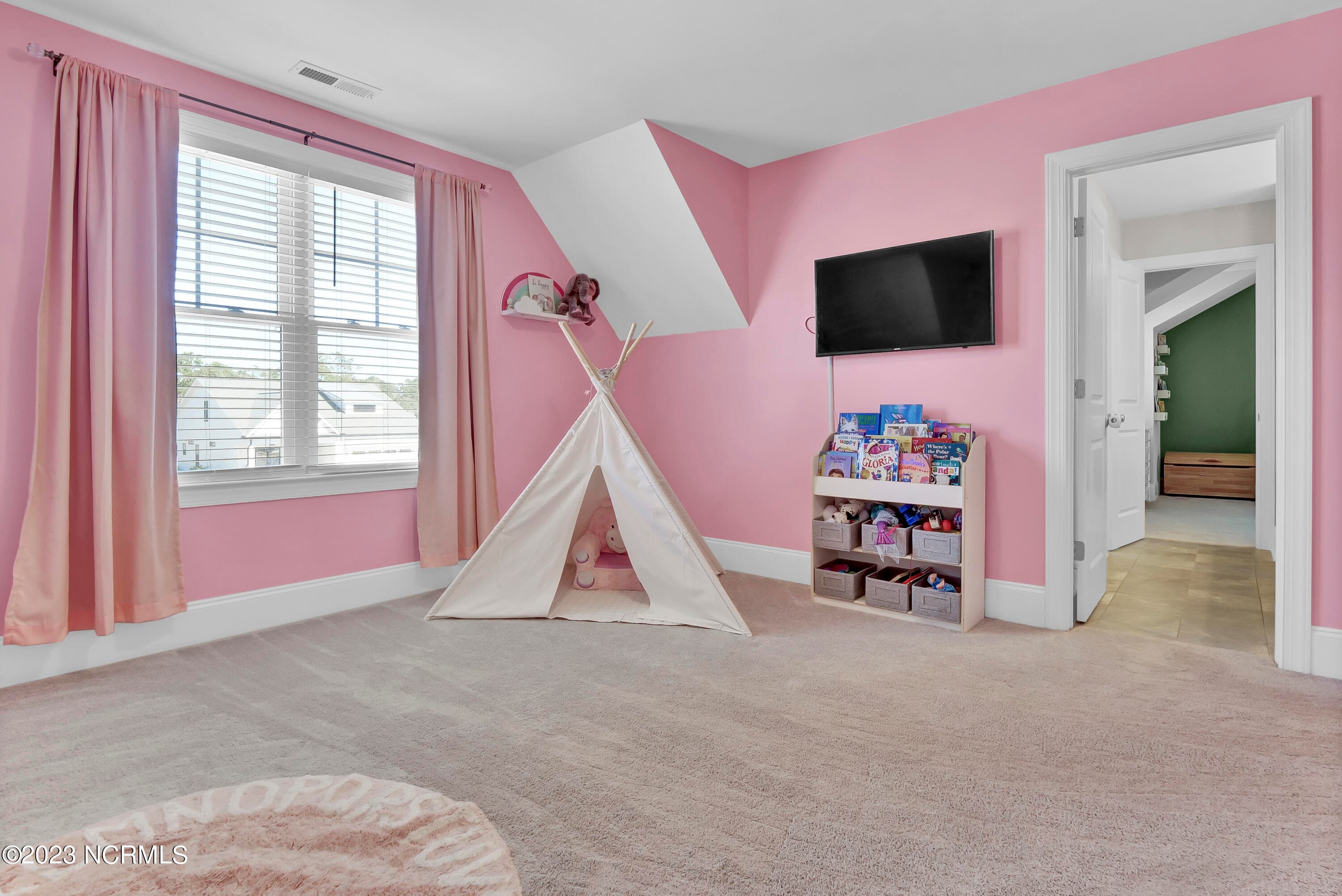 Single Family Residence at 413 Canter Crest Road, Hampstead, NC 28443, photo 59 of 106