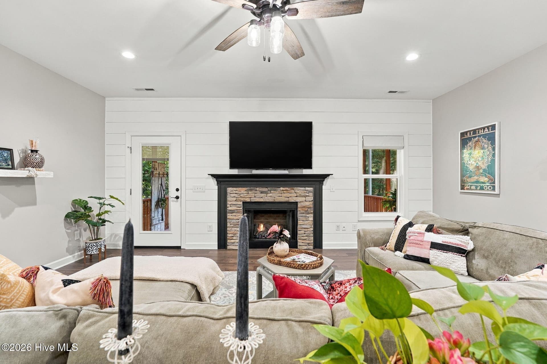 Single Family Residence at 220 Sugar Pine Drive, Pinehurst, NC 28374, photo 13 of 98