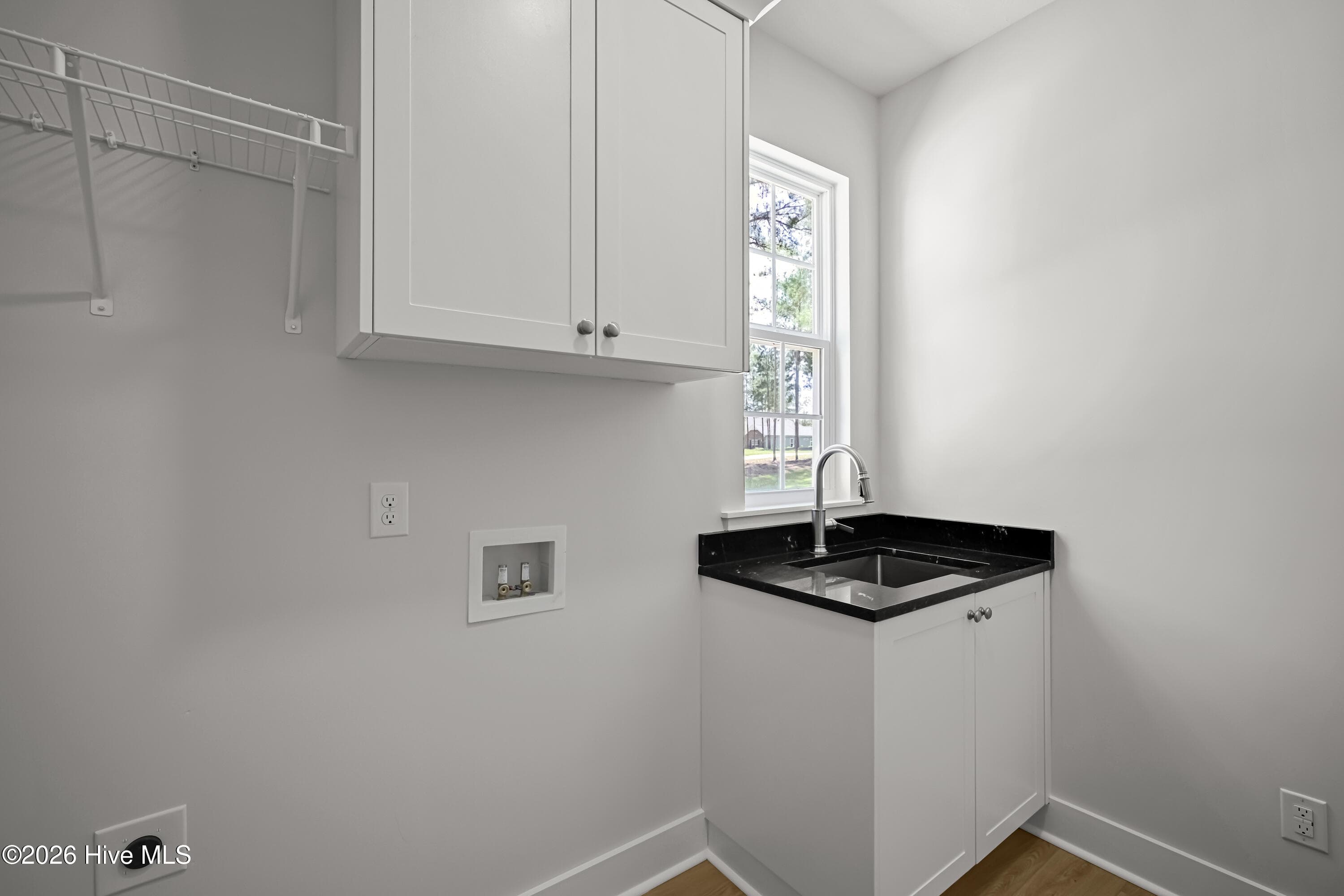 Laundry room utility sink with granite top - 1096 Bellingham Drive, Beech Island, SC 29842