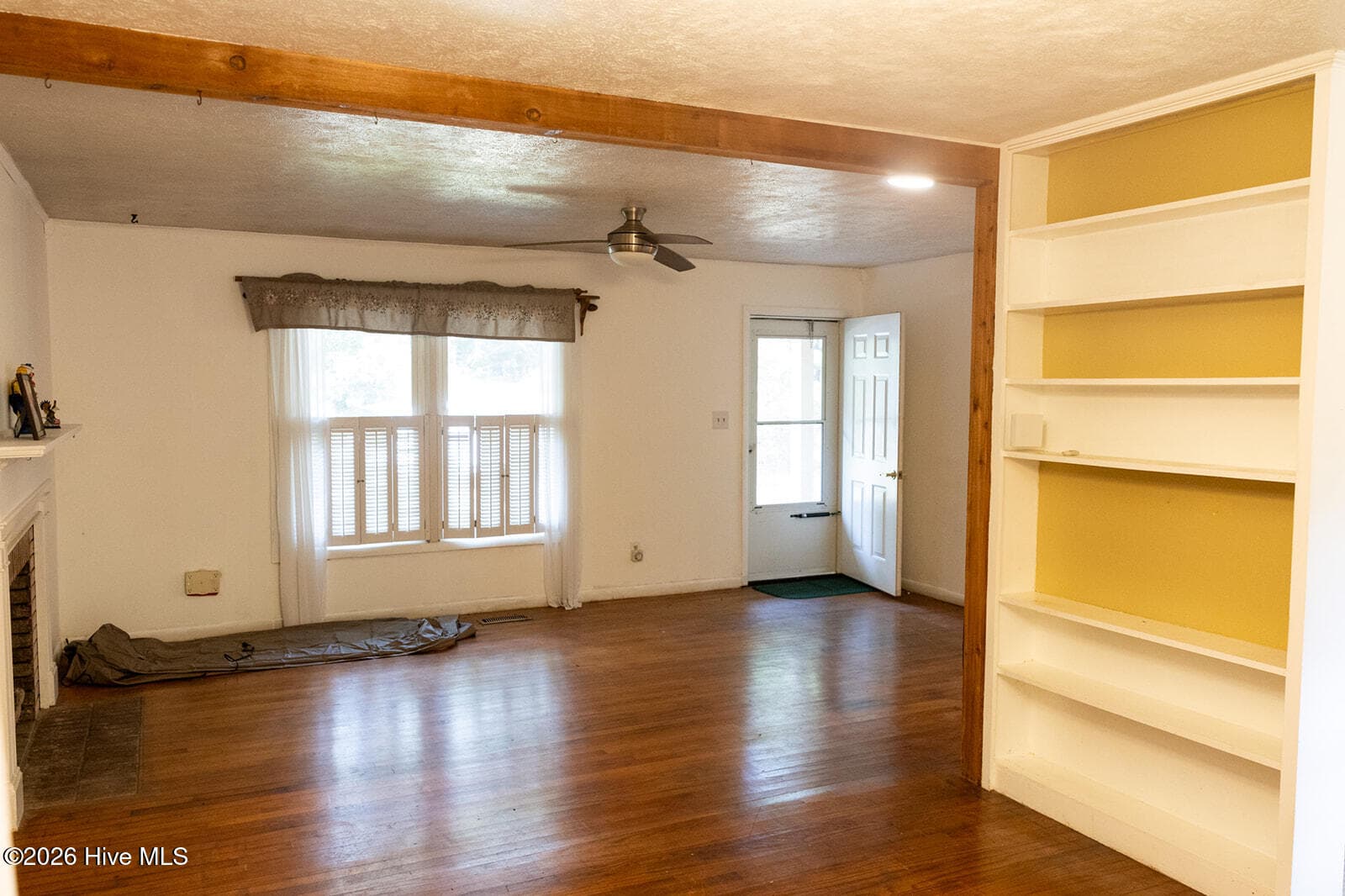 Single Family Residence at 1610 E Indiana Avenue, Southern Pines, NC 28387, photo 9 of 24
