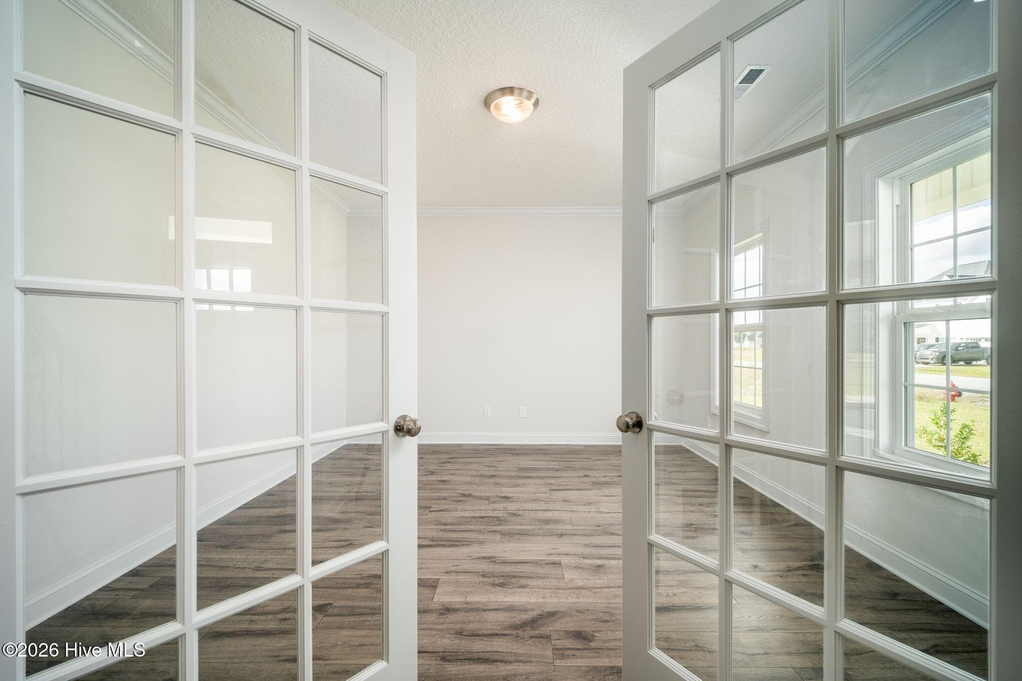 Single Family Residence at 500 Huggins Way, Jacksonville, NC 28546, photo 11 of 99