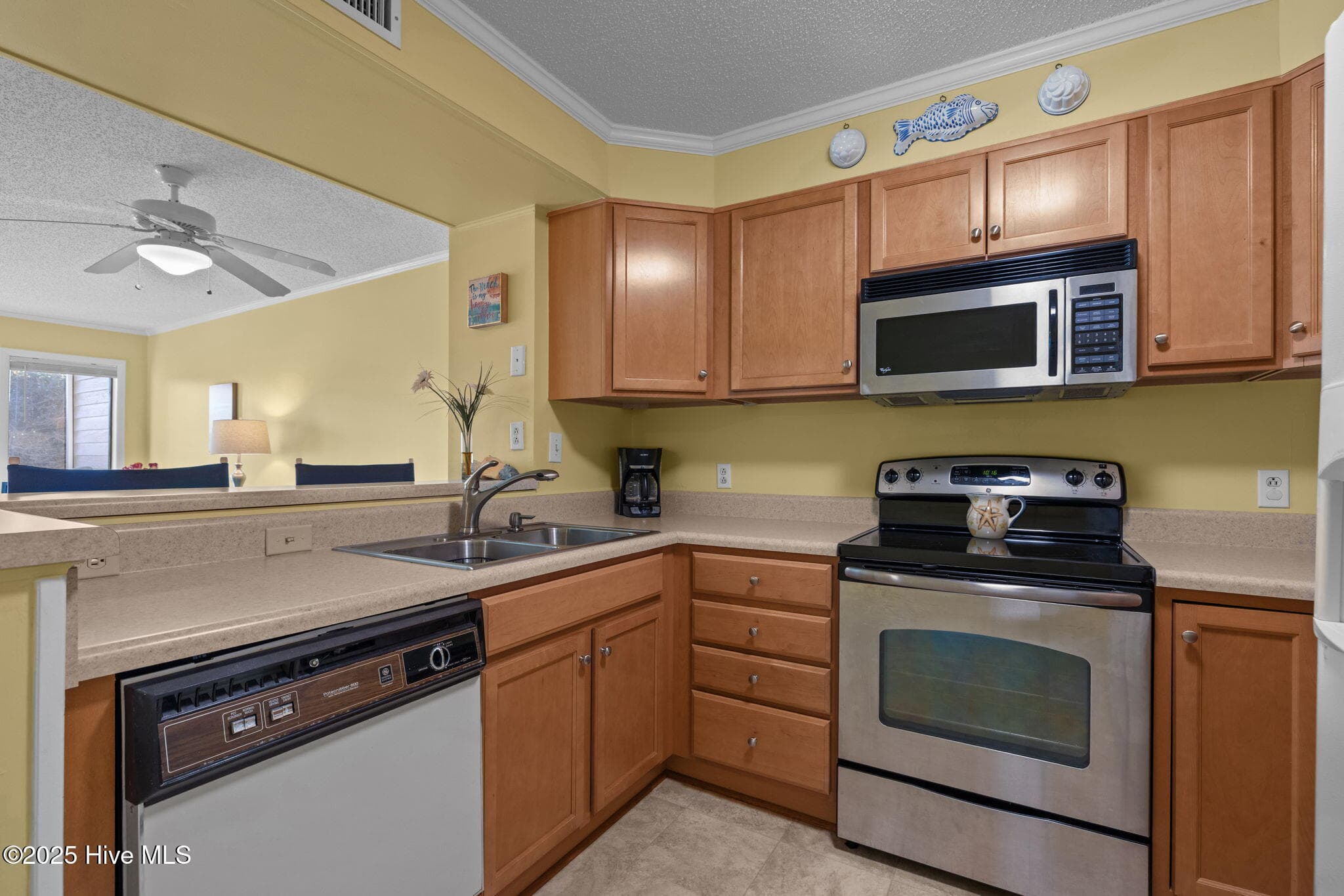 Condominium at 2509 W Fort Macon Road 103-B, Atlantic Beach, NC 28512, photo 4 of 47