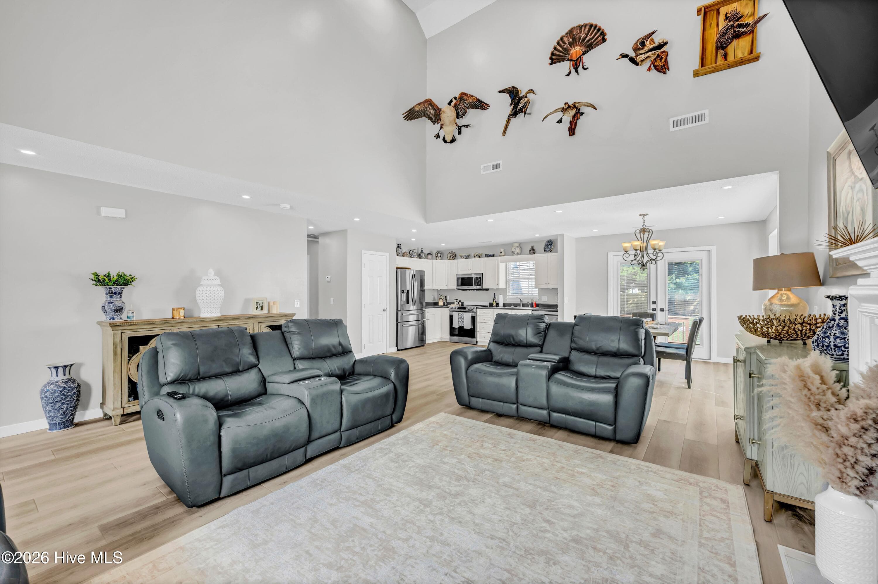 Single Family Residence at 507 Commons Way, Wilmington, NC 28409, photo 9 of 51