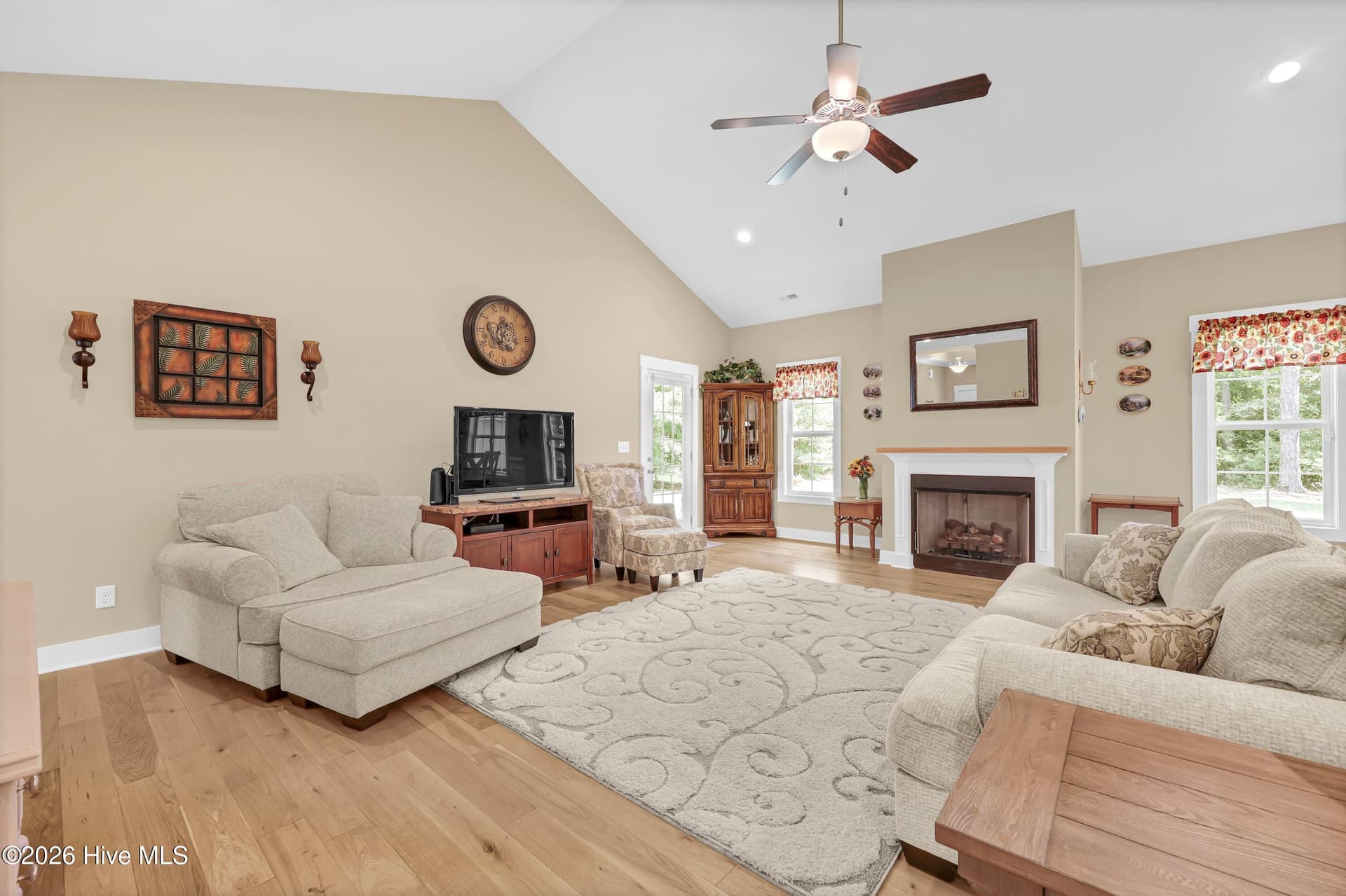 Single Family Residence at 118 Persimmon Lane, Hampstead, NC 28443, photo 12 of 29