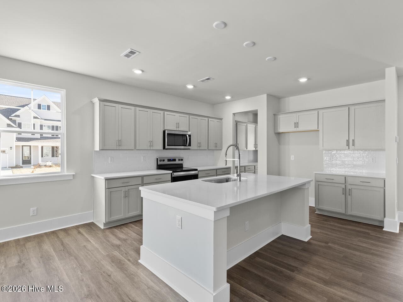 Single Family Residence at 3221 Butterfly Ginger Street Lot 74, Leland, NC 28451, photo 25 of 94