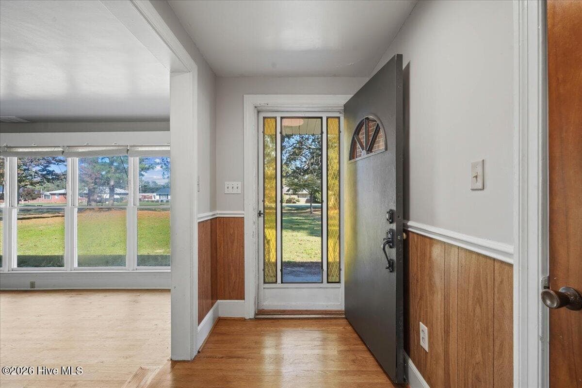 Foyer - Living - 751 Tyree Road, Kinston, NC 28504