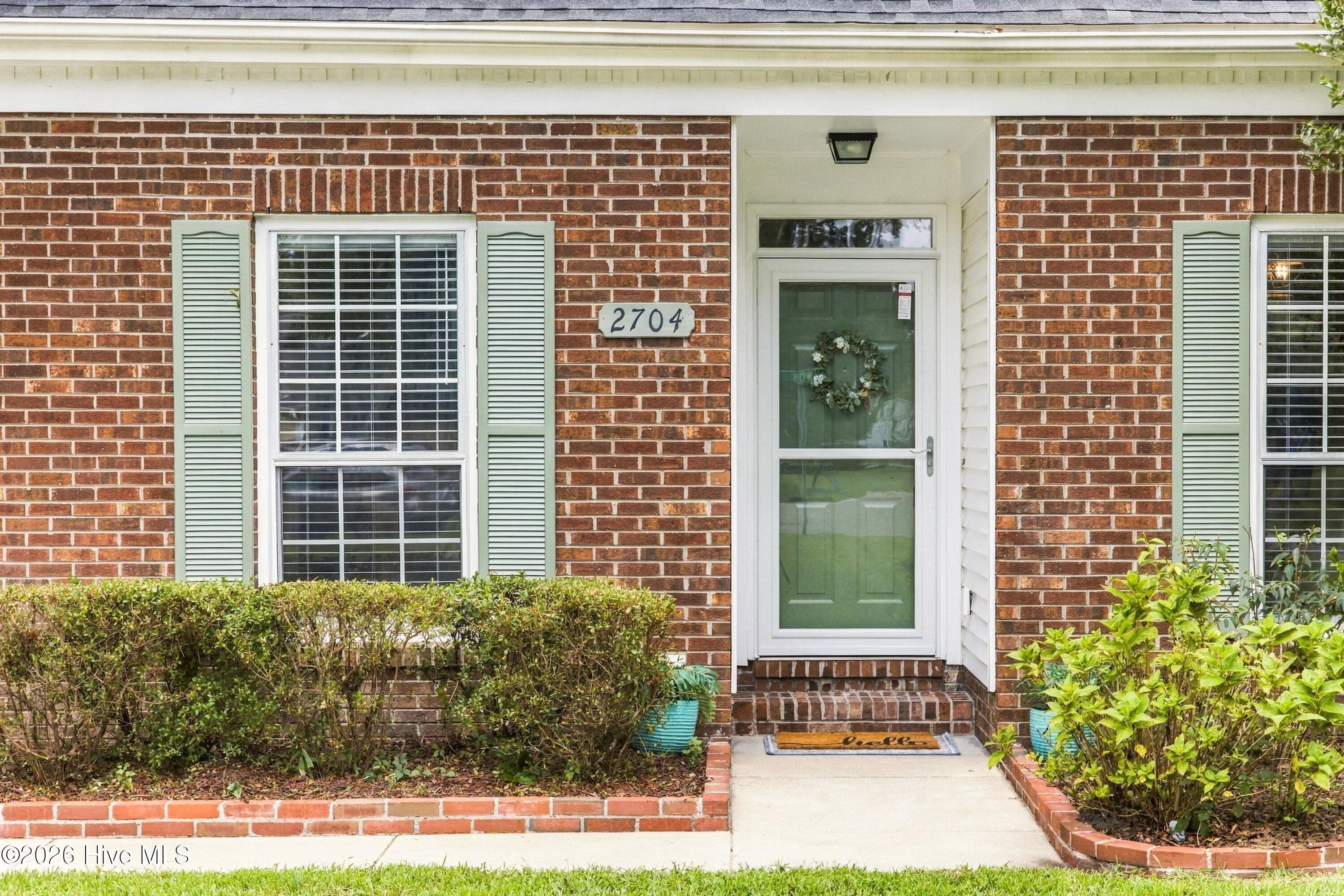 Single Family Residence at 2704 Manor Court, Wilmington, NC 28405, photo 3 of 51