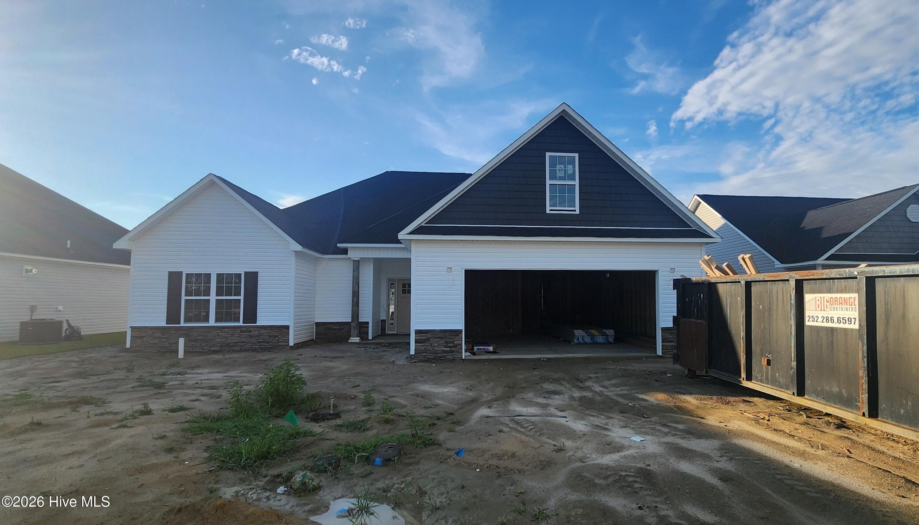 Single Family Residence at 4013 Bluewater Boulevard, New Bern, NC 28562, photo 10 of 121