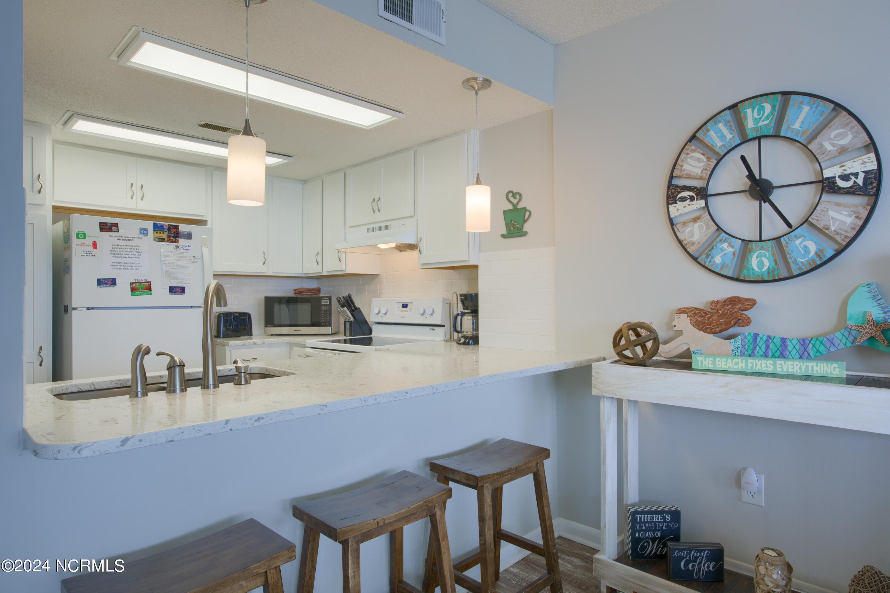 Condominium at 2000 New River Inlet Road 3309, North Topsail Beach, NC 28460, photo 4 of 30