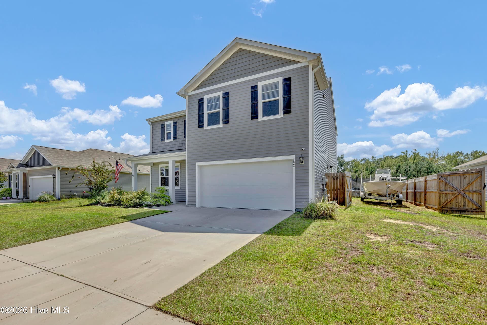 Single Family Residence at 824 Delta Court, Wilmington, NC 28401, photo 2 of 32