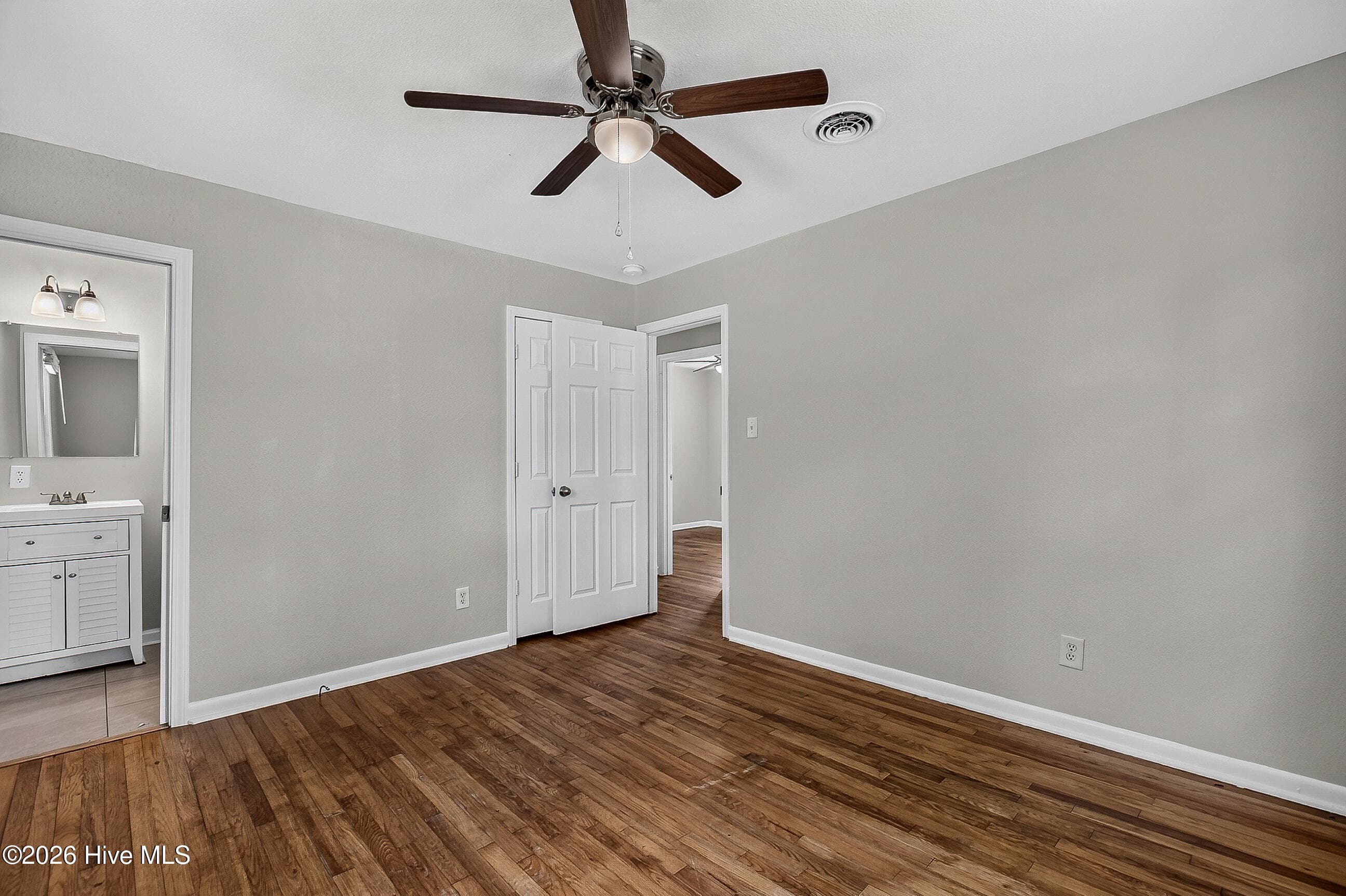 Single Family Residence at 105 Kitt Drive, Jacksonville, NC 28540, photo 15 of 30