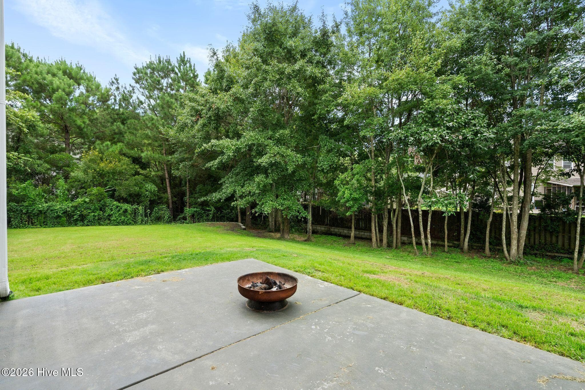 Single Family Residence at 115 Bunchberry Court, Hampstead, NC 28443, photo 8 of 54