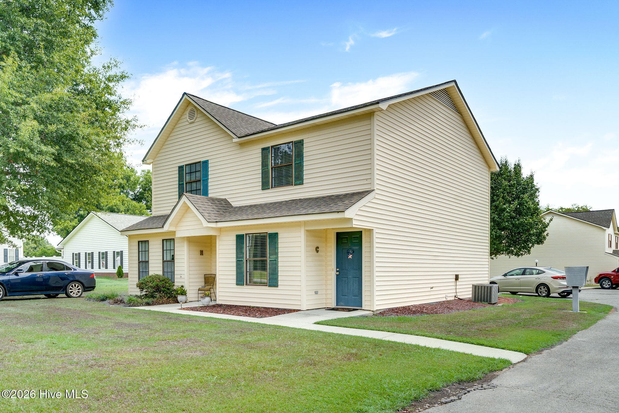 Multi Family at 611 SE Railroad Street, Wallace, NC 28466, photo 2 of 4
