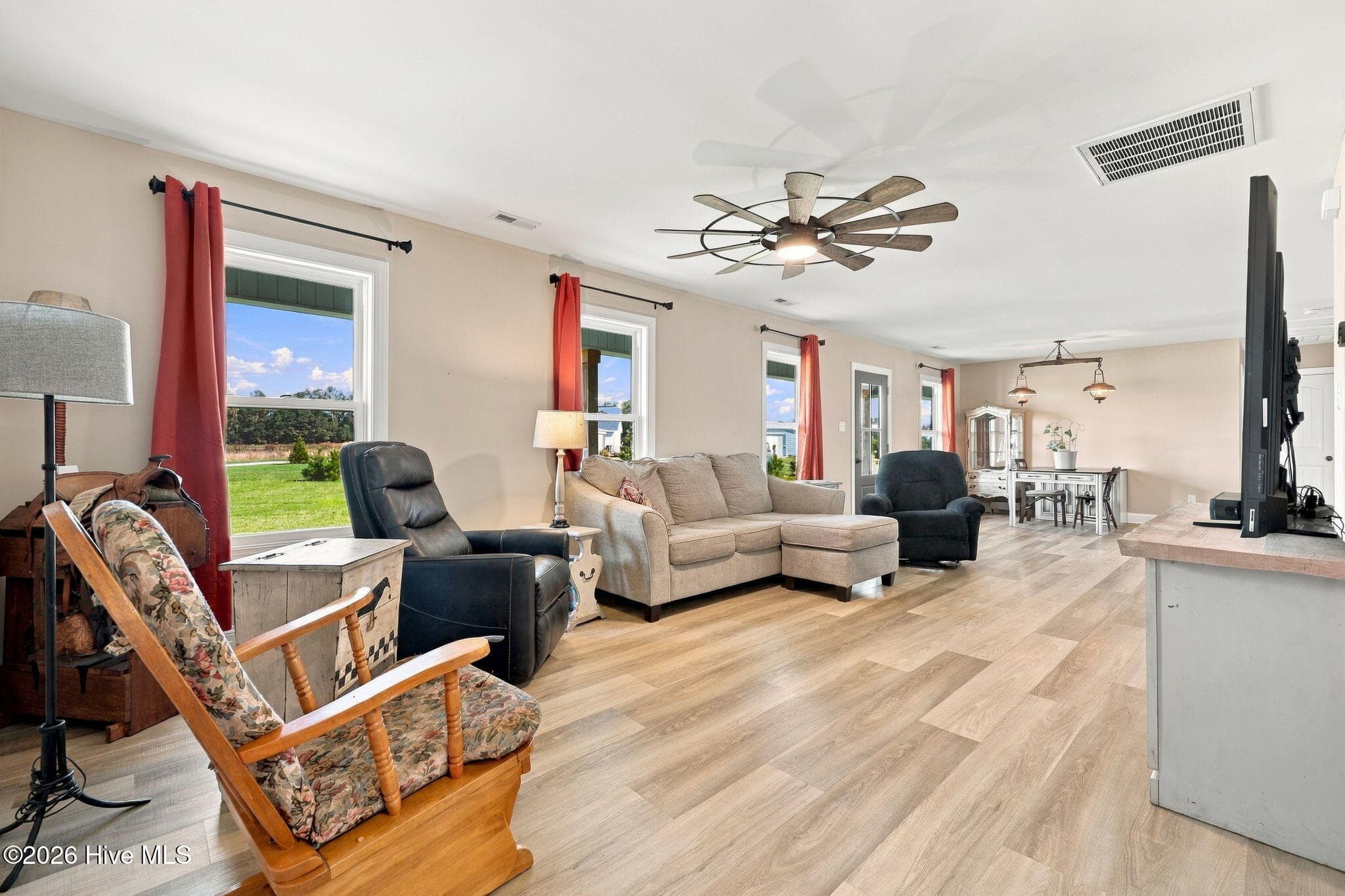 Single Family Residence at 1215 Albrittons Road, Kinston, NC 28504, photo 10 of 54