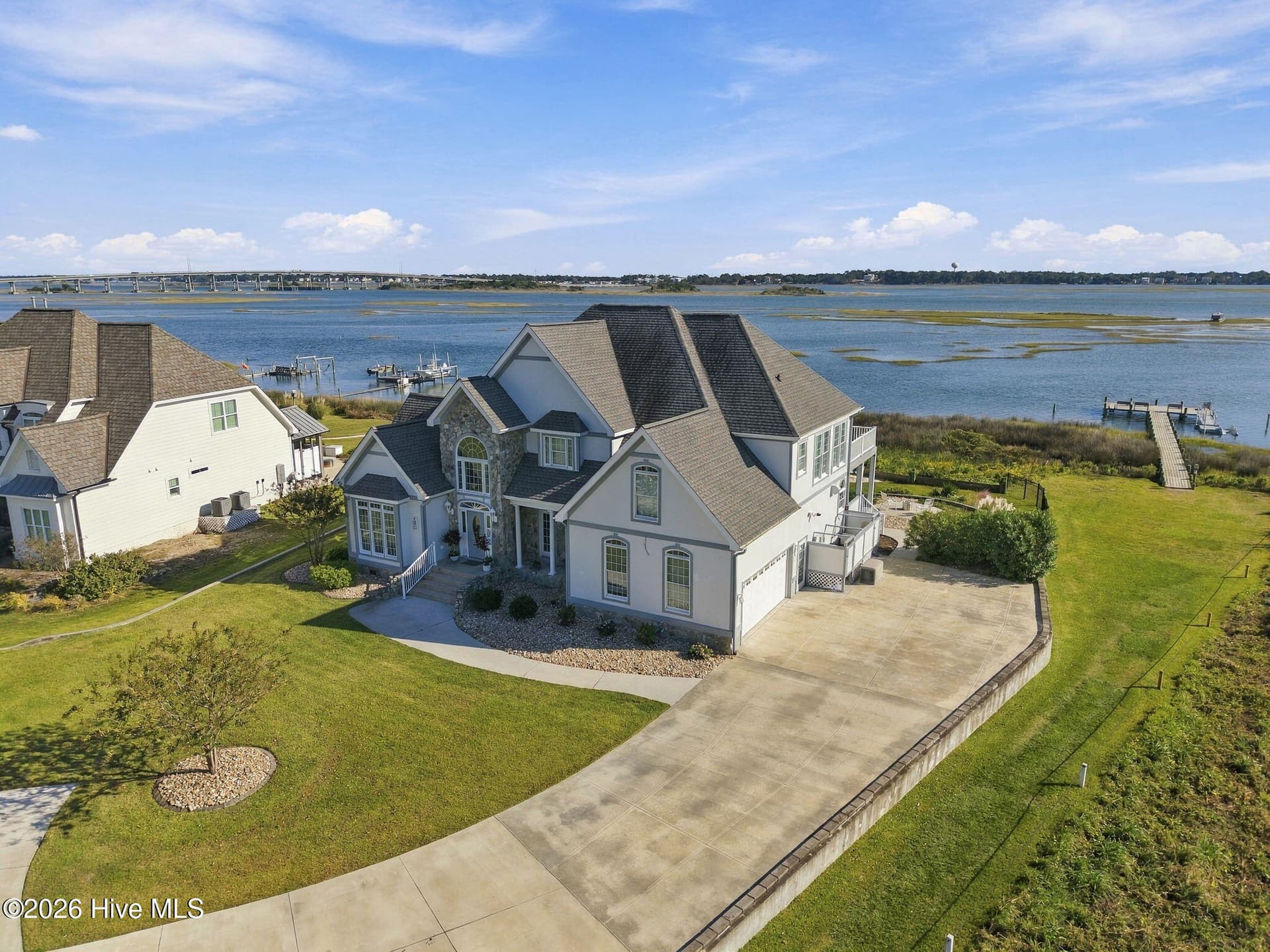 incredible parking! - 105 Magens Court W, Cedar Point, NC 28584