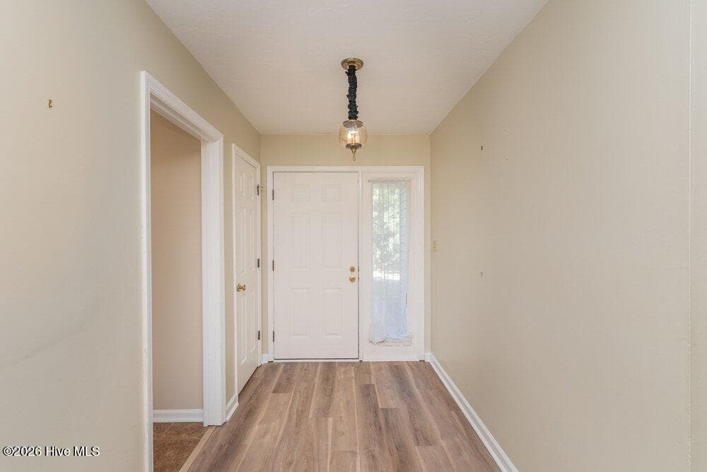 Single Family Residence at 4425 Goshen Lake Drive S, Augusta, GA 30906, photo 8 of 43