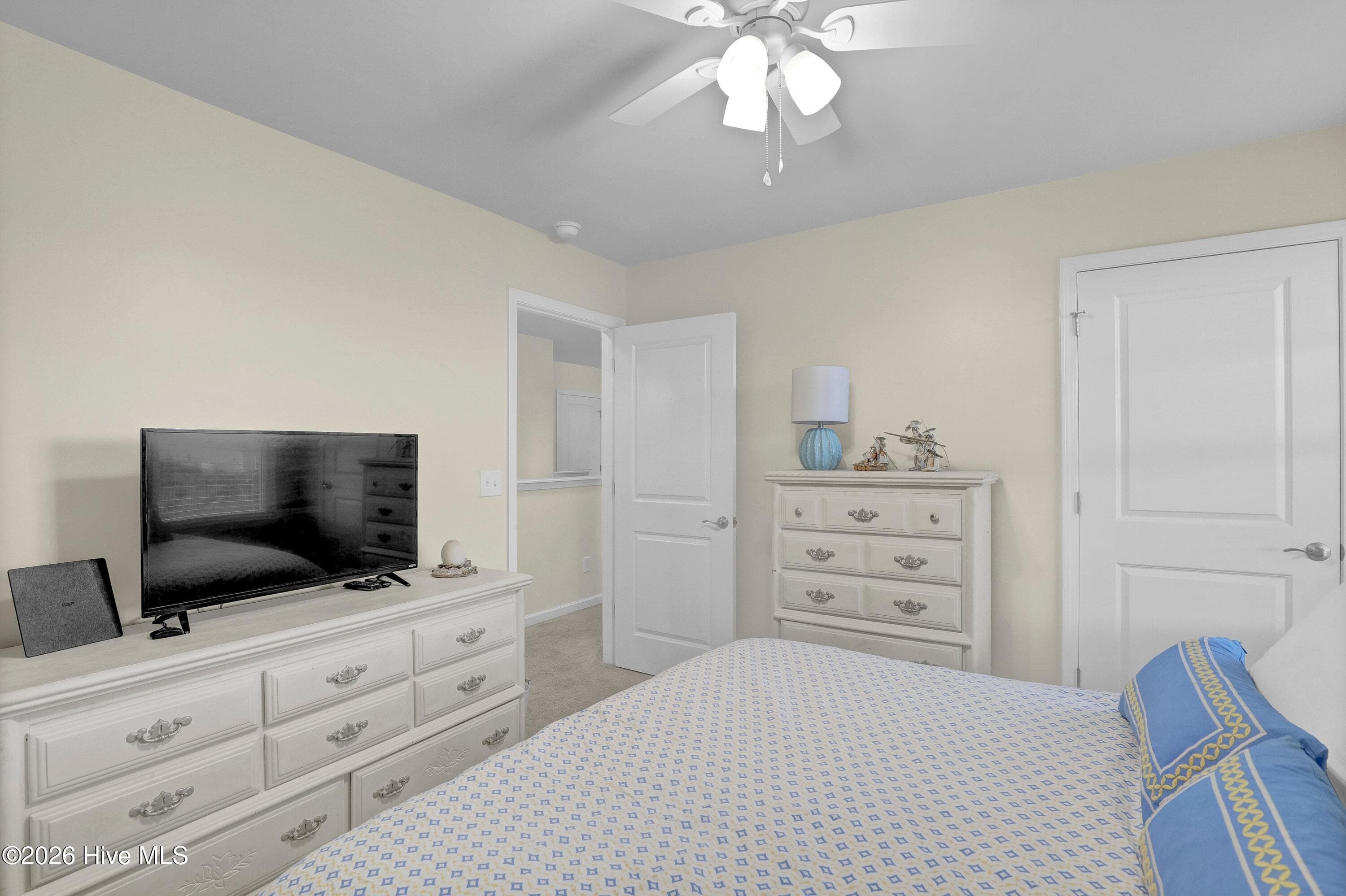 Single Family Residence at 111 Colonial Heights Drive, Hampstead, NC 28443, photo 20 of 31