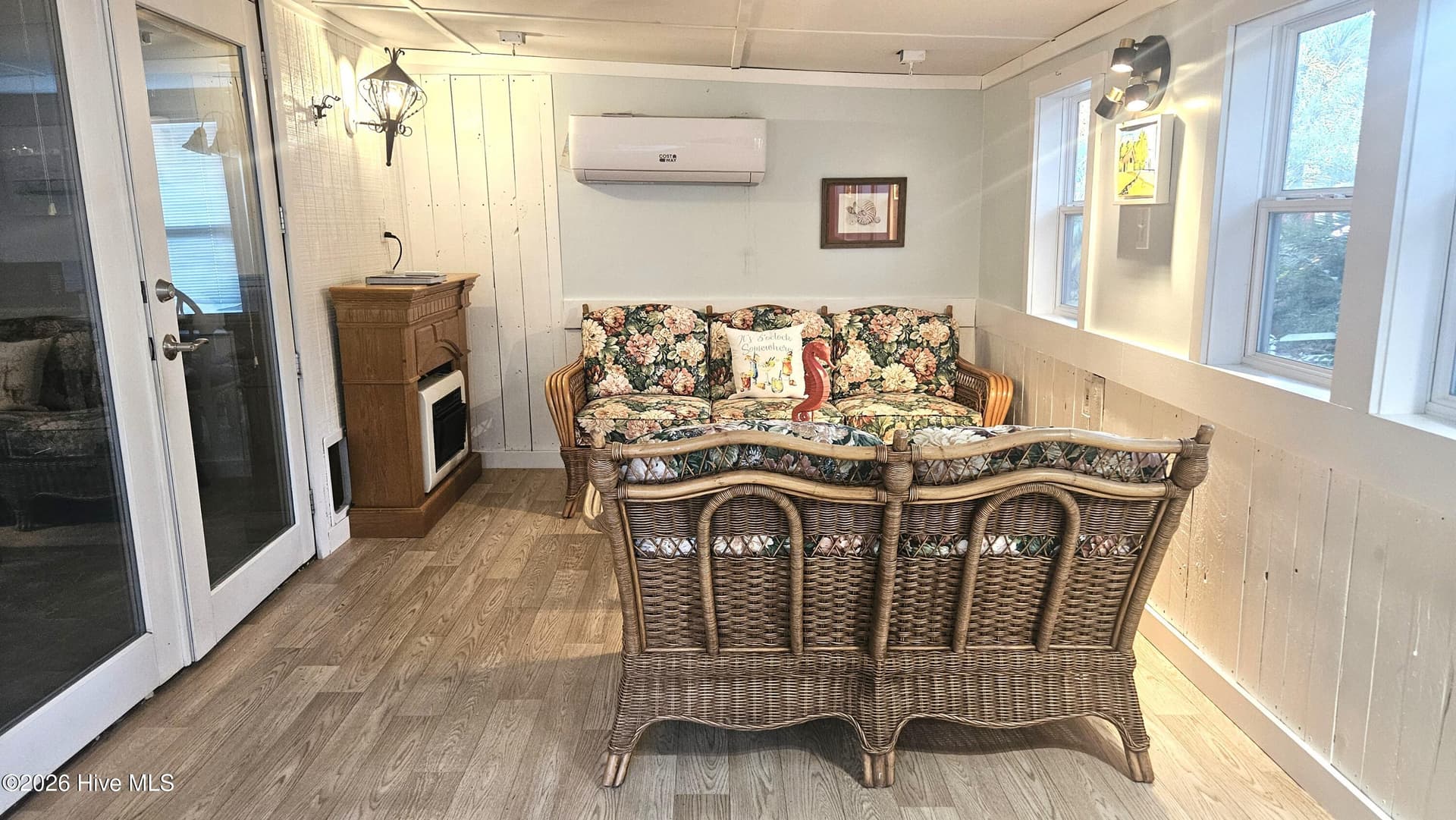 Manufactured Home at 2495 Barracuda Street SW, Supply, NC 28462, photo 5 of 62