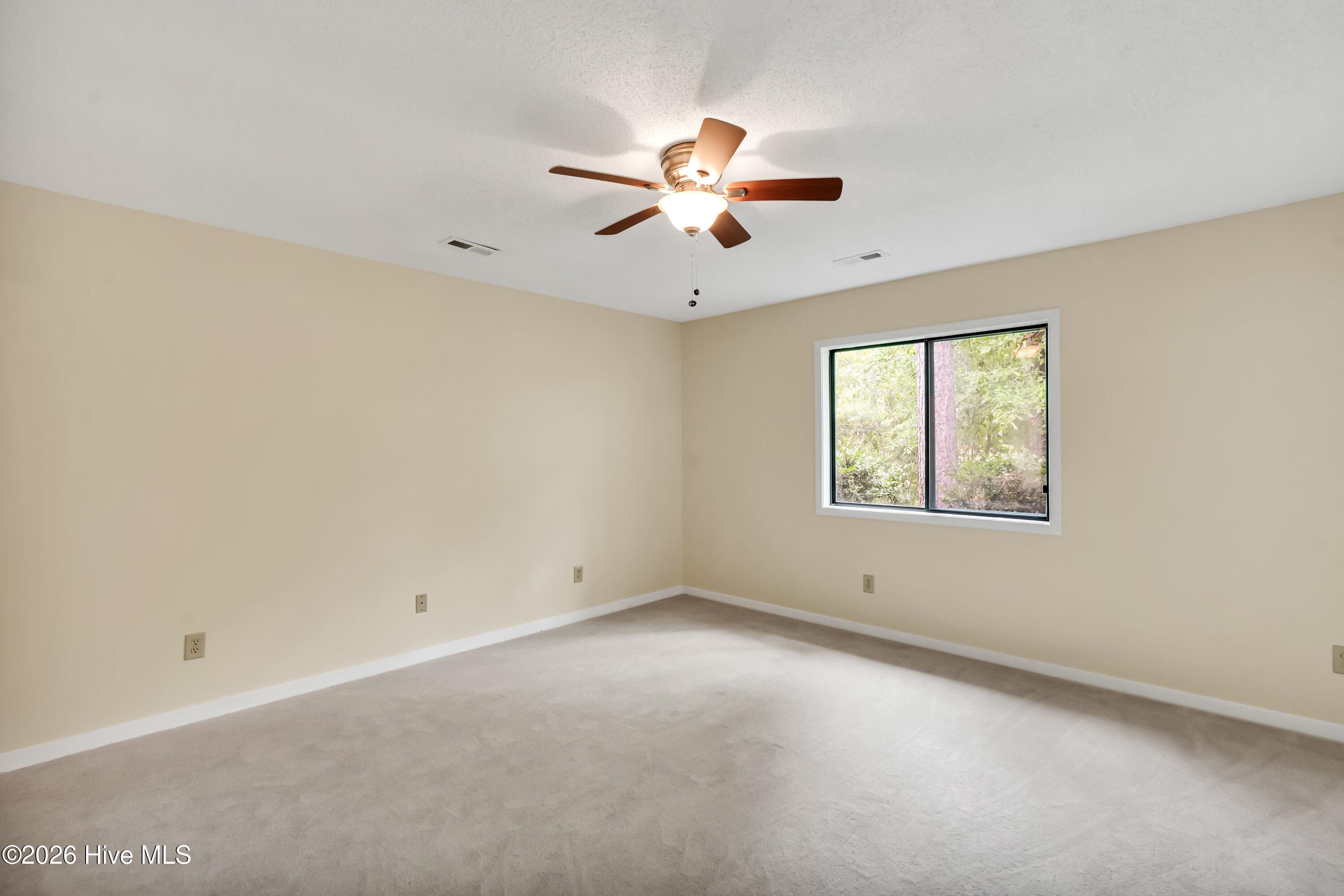 Townhouse at 221 Inland Greens Circle, Wilmington, NC 28405, photo 24 of 44