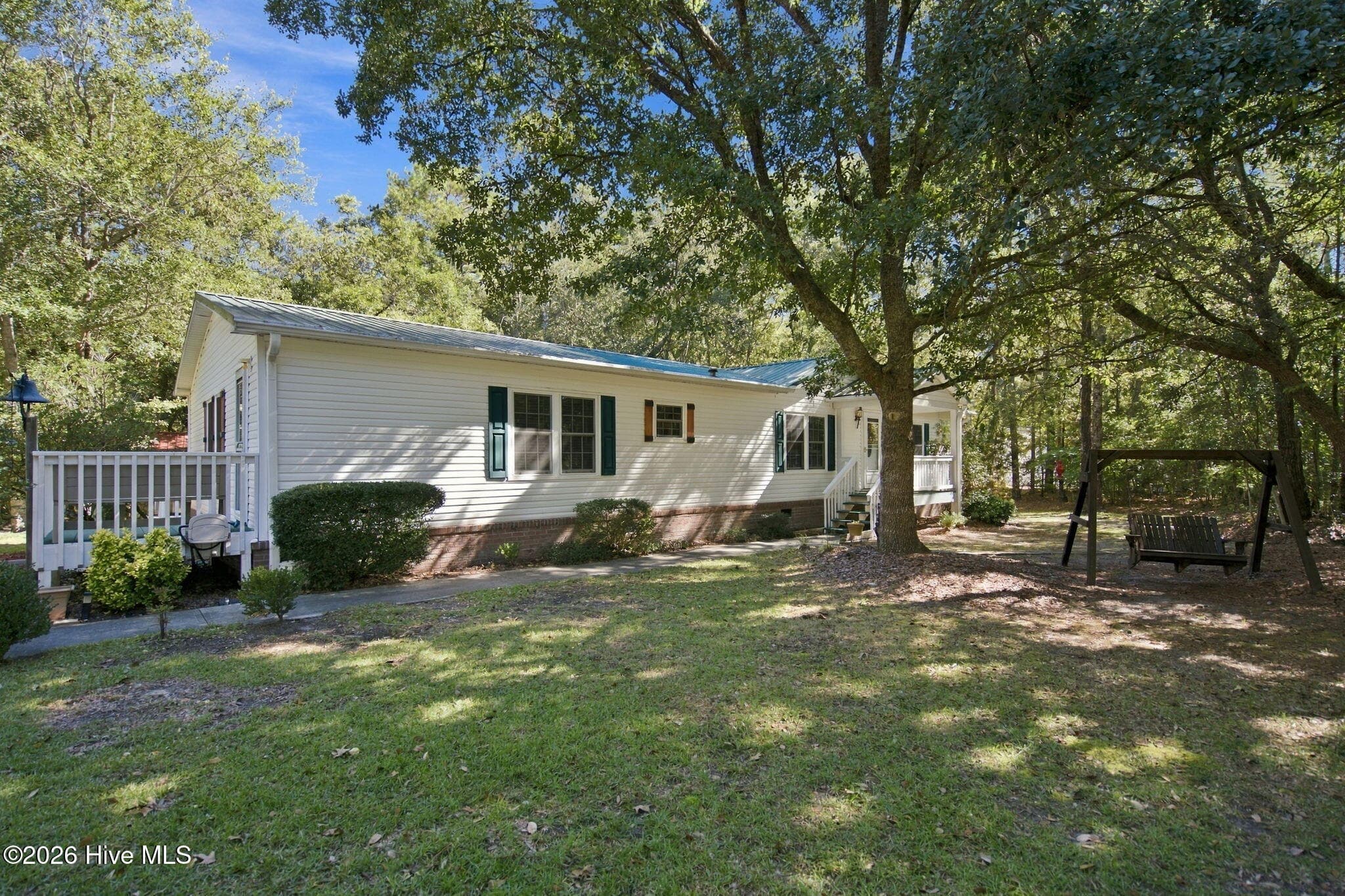 Manufactured Home at 42 Warwick Court, Hampstead, NC 28443, photo 43 of 55