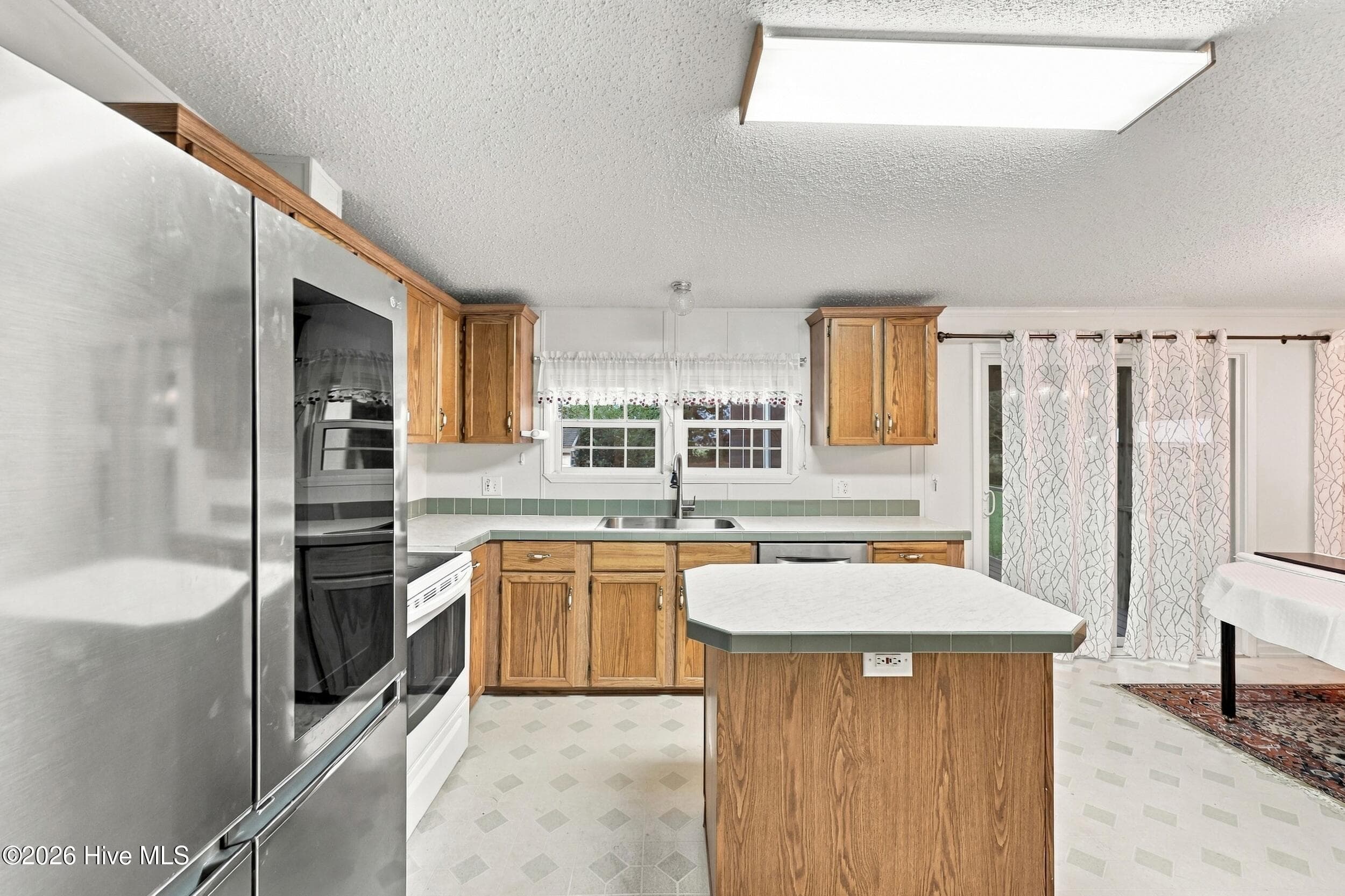 668 Old Hertford Highway, Elizabeth City, NC 27909