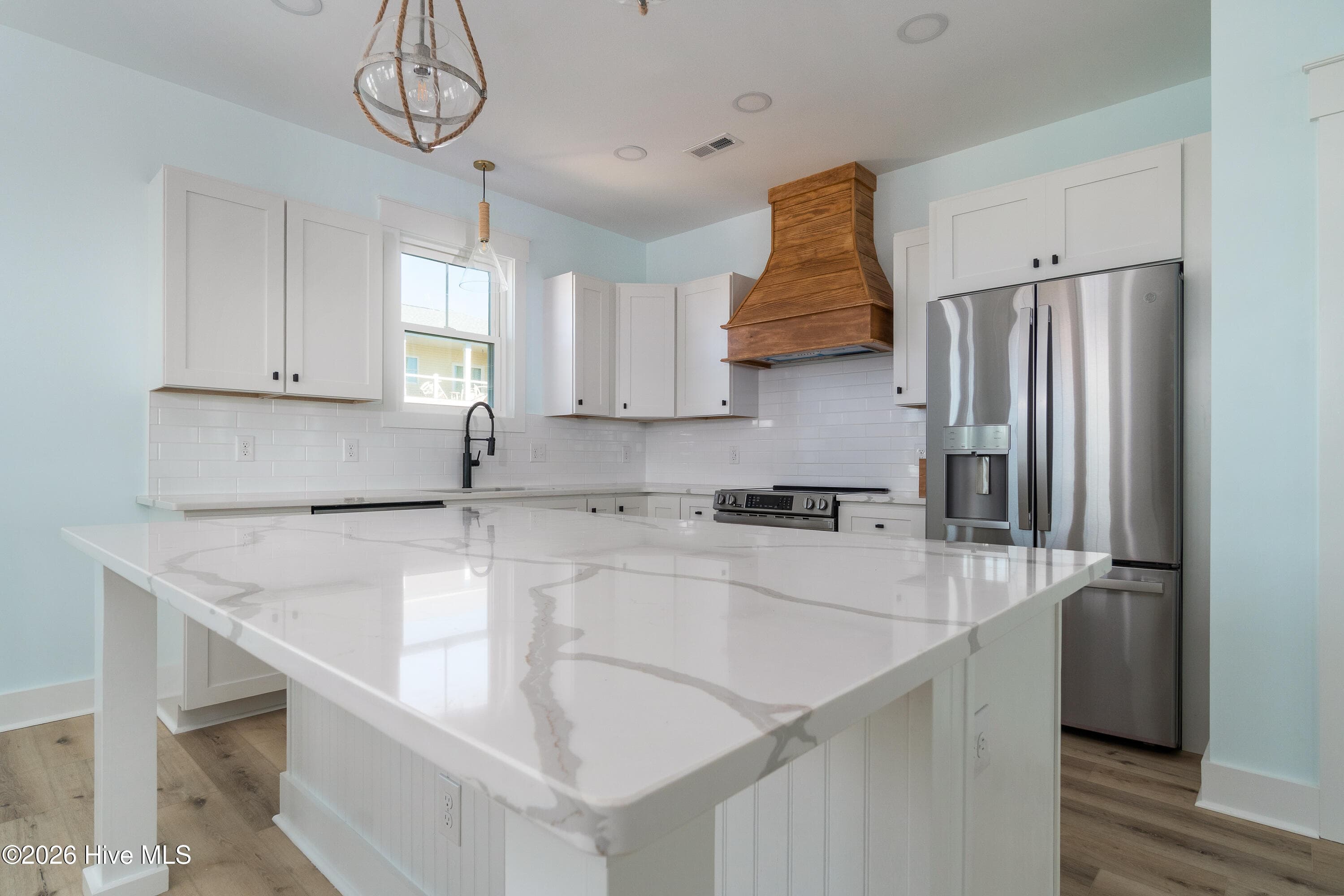 Townhouse at 7224 Ocean Drive B, Emerald Isle, NC 28594, photo 25 of 45