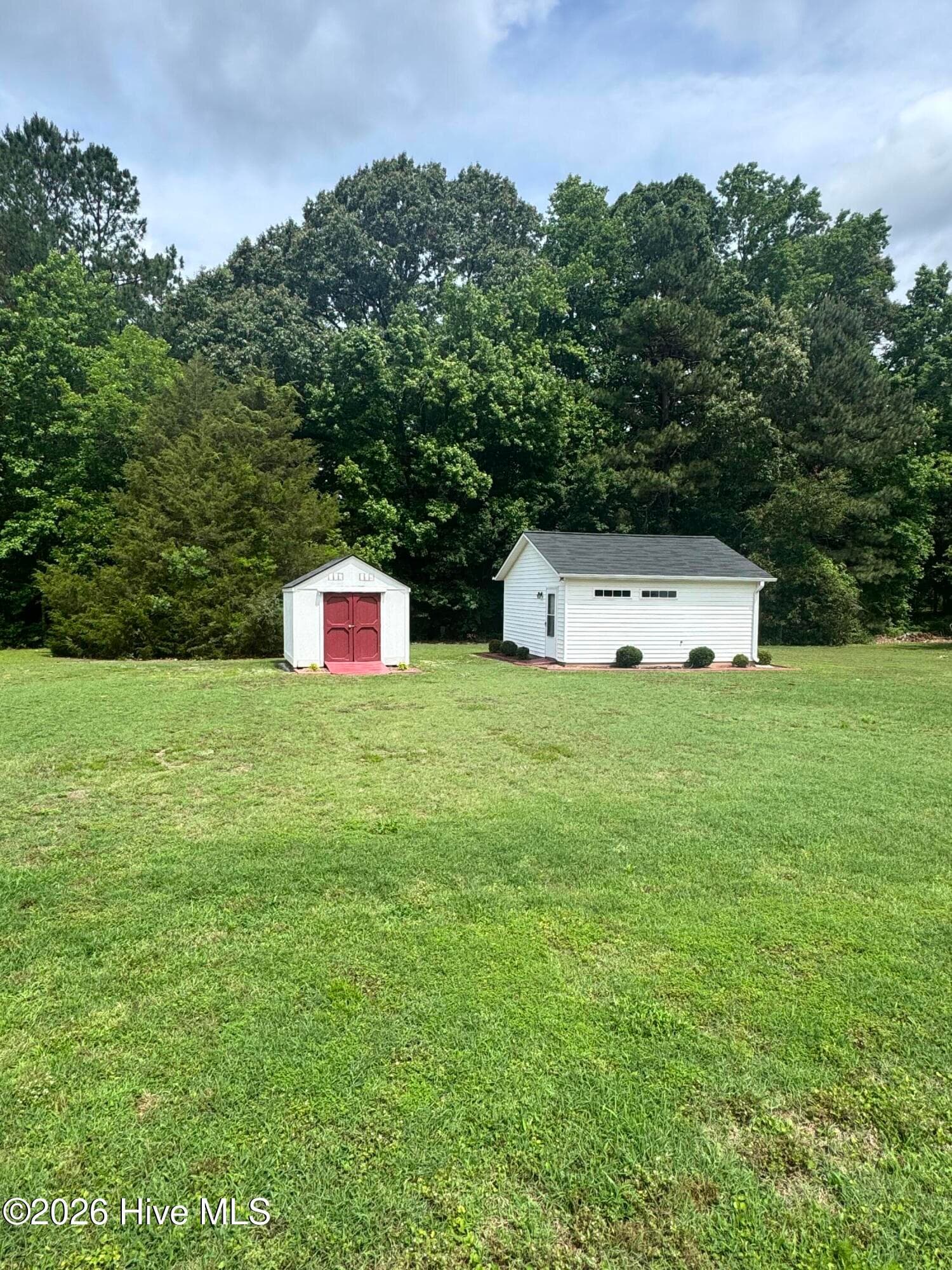 Single Family Residence at 124 Stockbridge Drive, Selma, NC 27576, photo 6 of 25