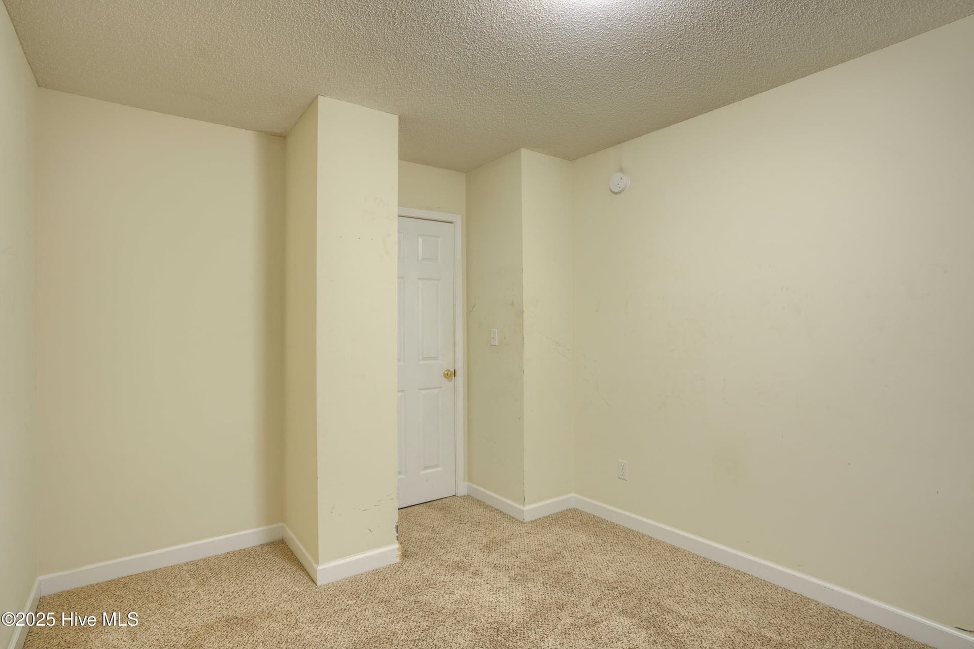 Townhouse at 113 Tillett Lane, Sneads Ferry, NC 28460, photo 27 of 29